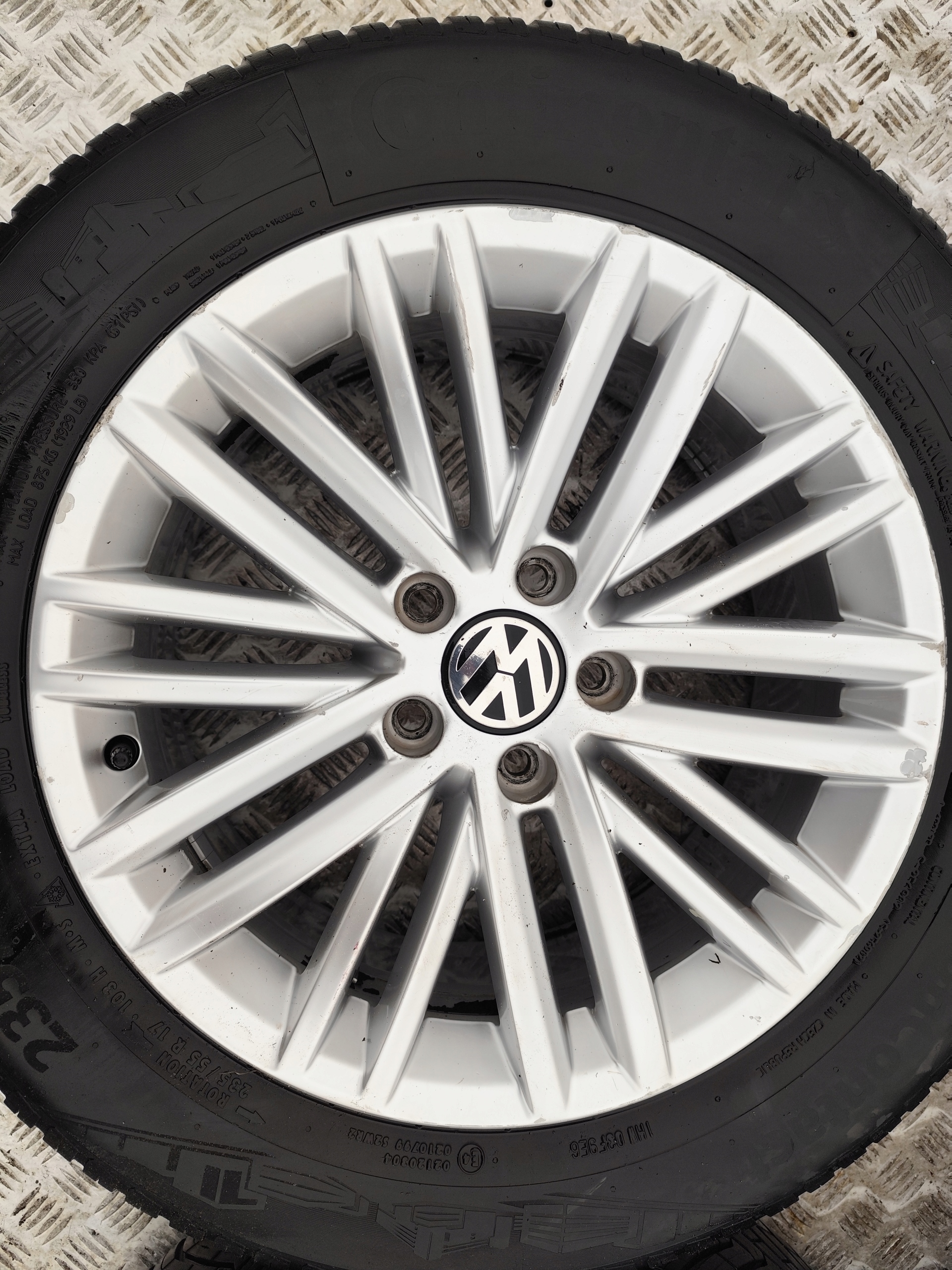 VW PASSAT B8 wheels ALU discs 235/55/17