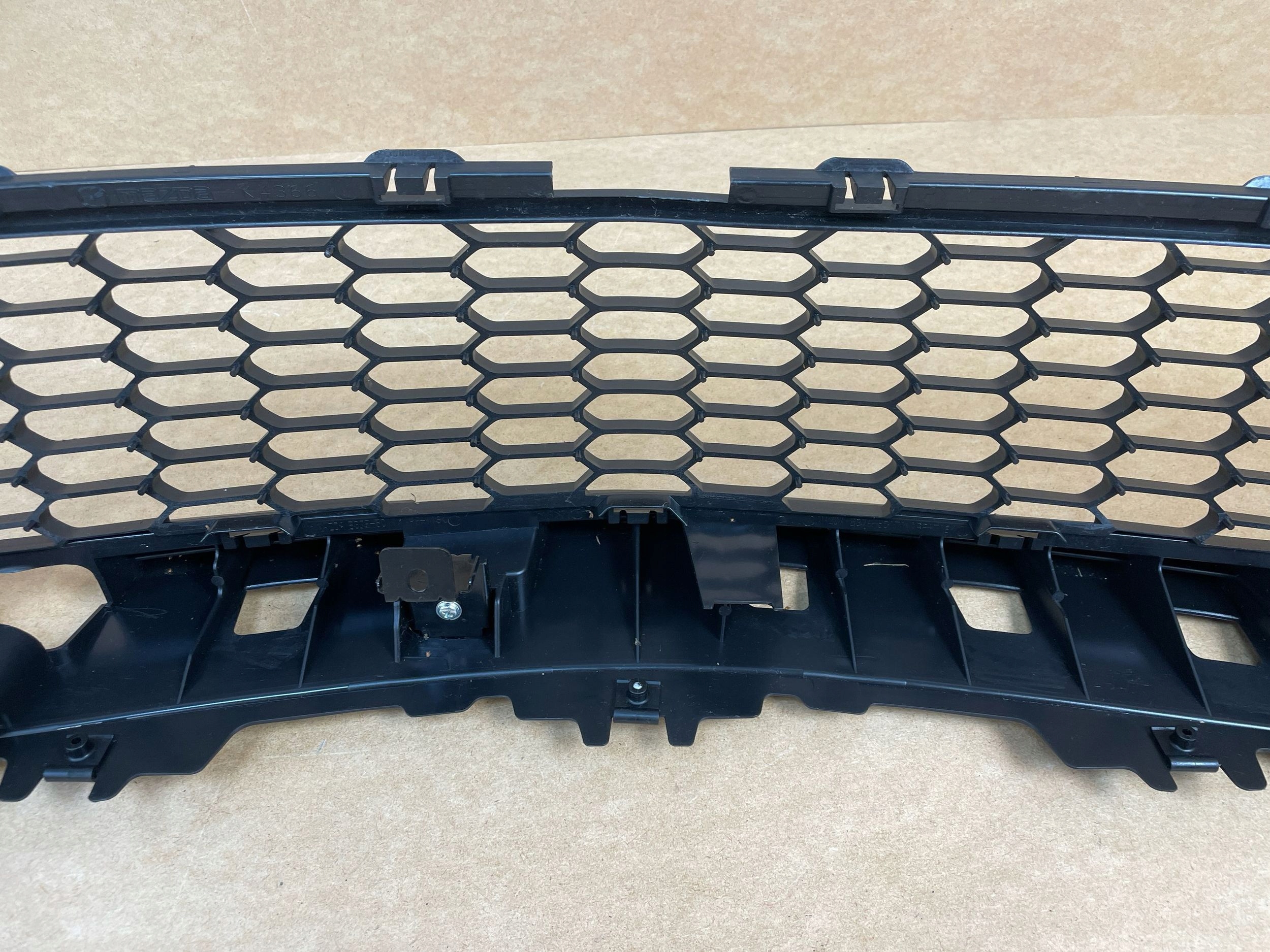 grid grille lower central of a bumper front MAZDA 3 III II MPS SPORT 2007
