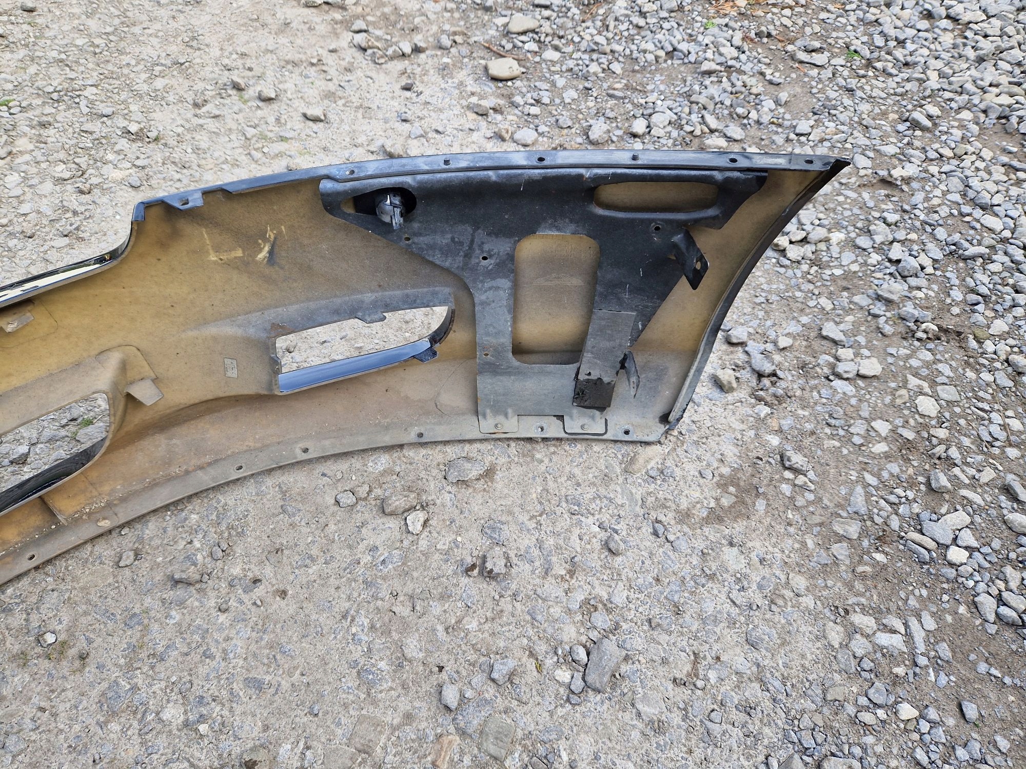 PARAURTI ANTERIORE ASTON MARTIN DB9 2004R->2010R