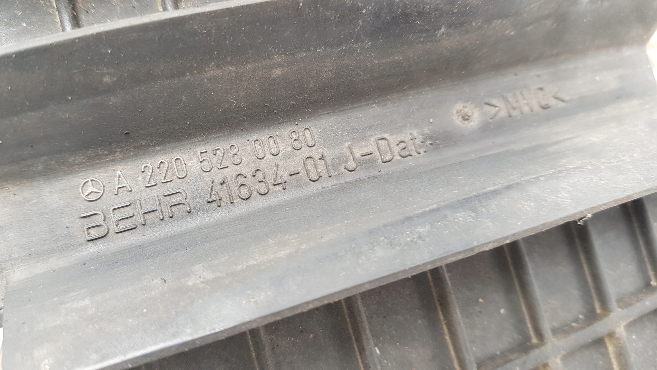 MERCEDES W220 INTERCOOLER Kühler luft 3.2 CDI A2205280080