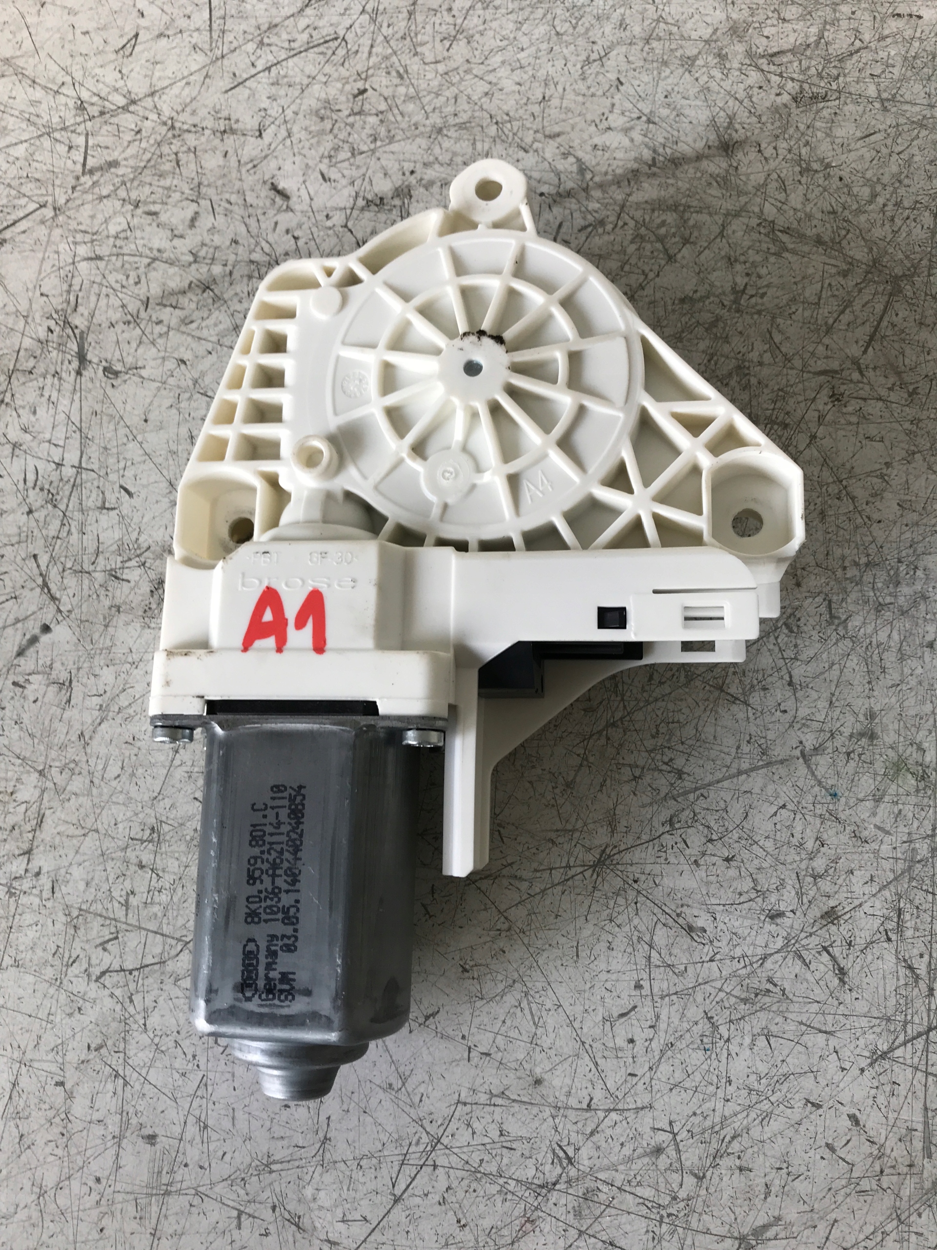 mini motor windows left front AUDI A1 8X 8K0959801C