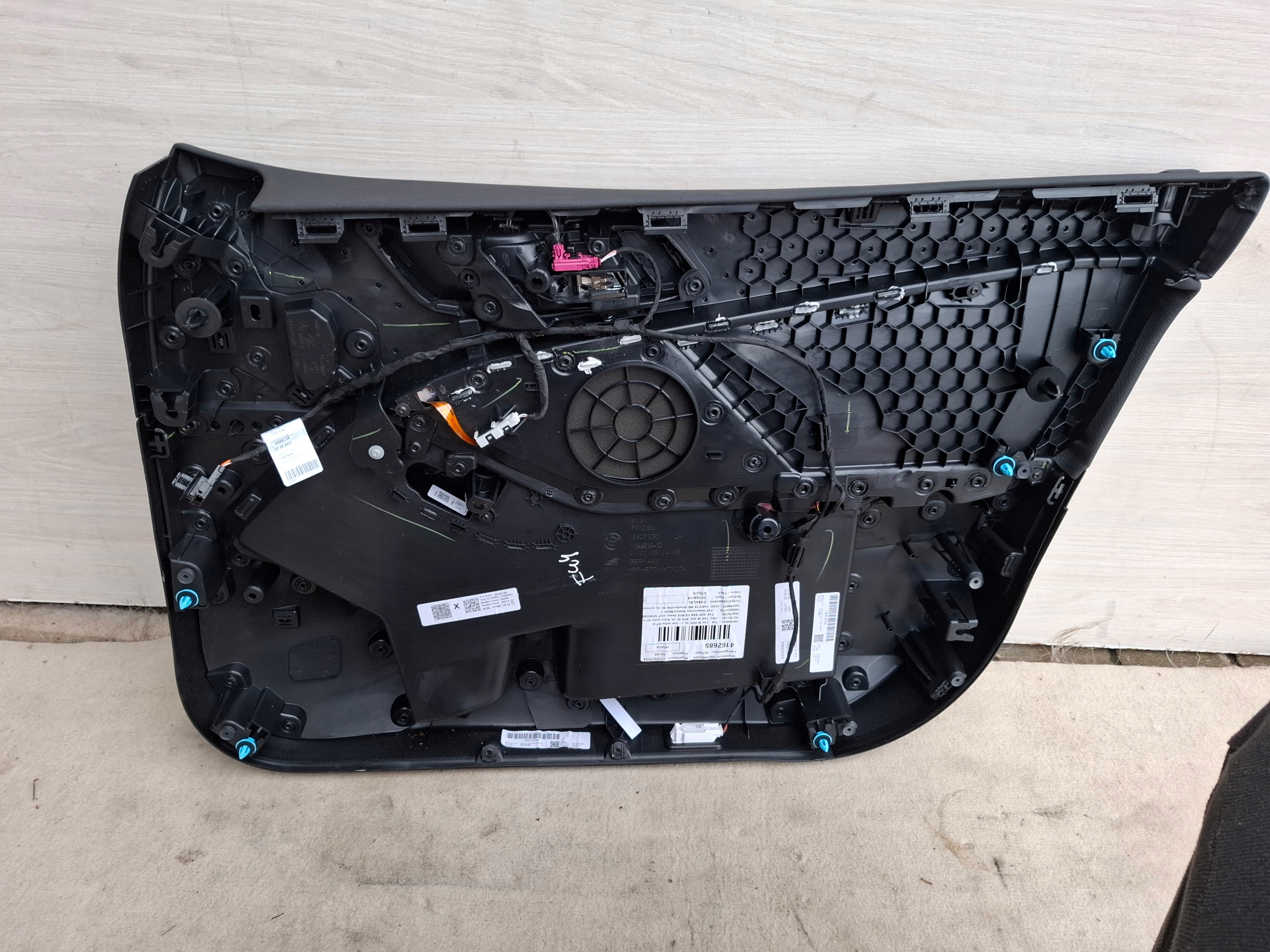 upholstery side door left front BMW F44