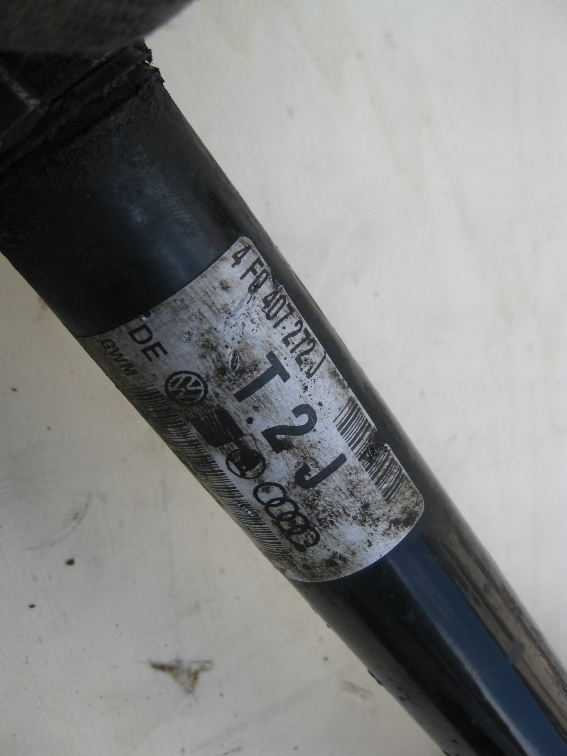 AUDI A6 C6 2.7 TDI 07R semi-axis right front 4F0407272J