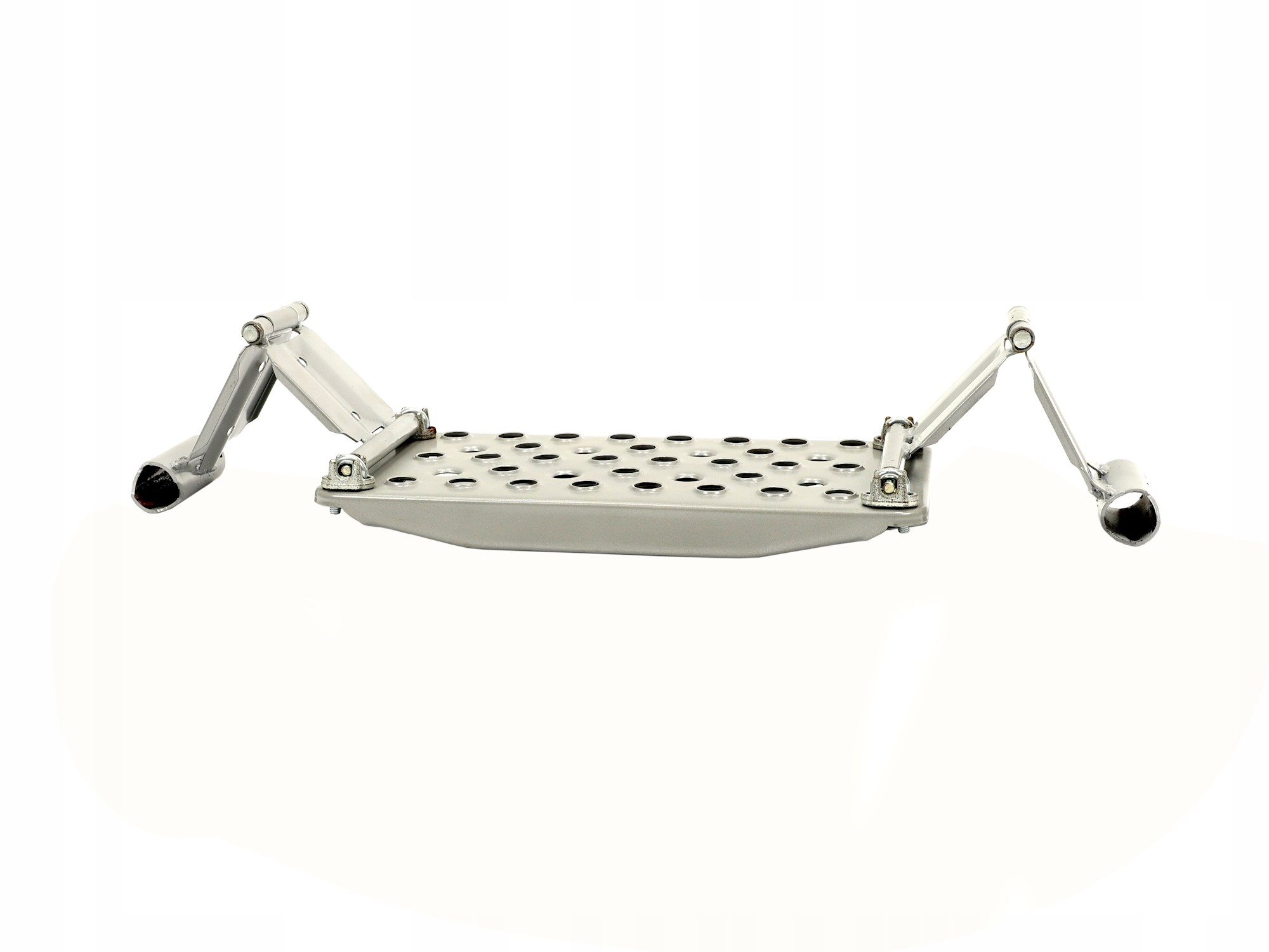 32NMB0183P - КОРПУС СТУПЕНЕЙ КАБИНЫ НИЖНИЙ ЛЕВЫЙ AXOR