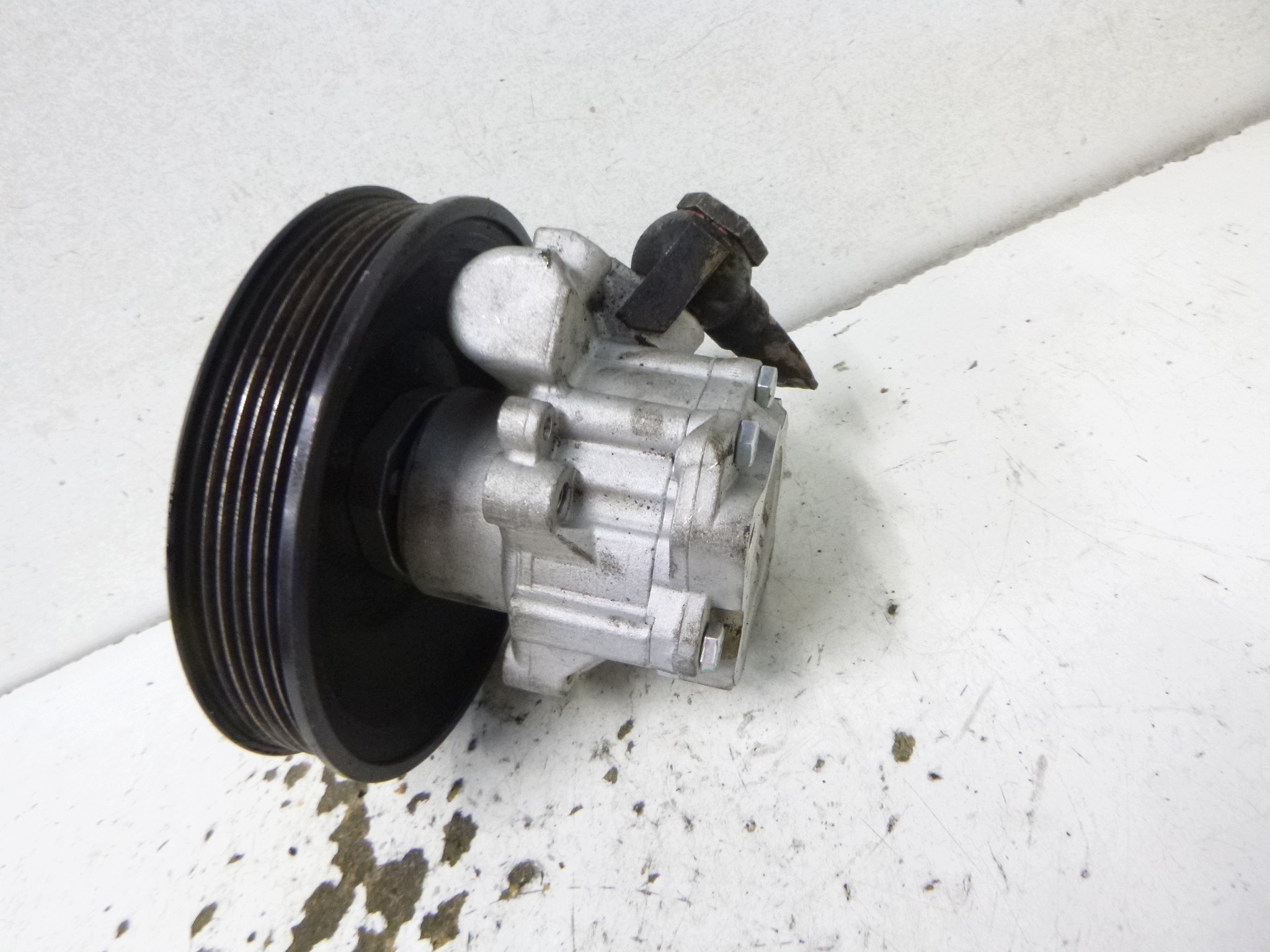 servo pump VW T4 2.4 D 2.5 TDI Topran 113539 z kolem