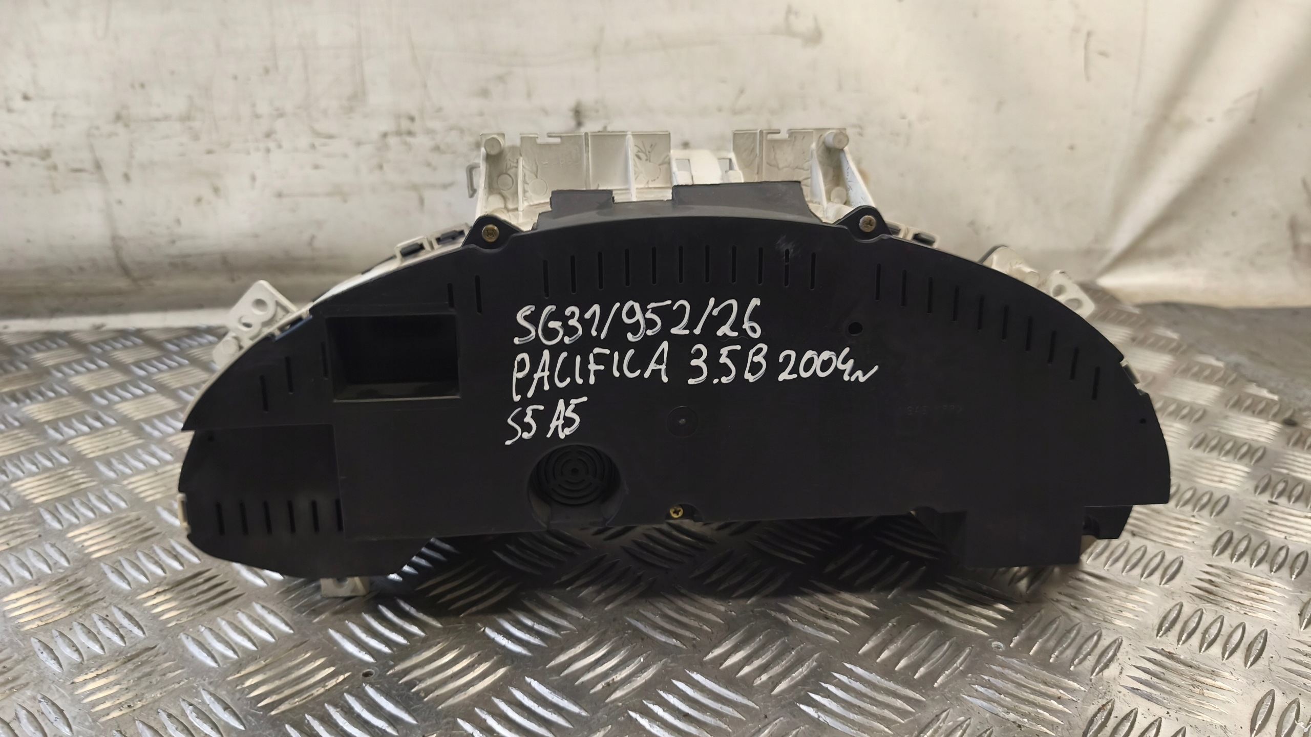 dials dials CHRYSLER PACIFICA 3.5B 2004r P05082902AD