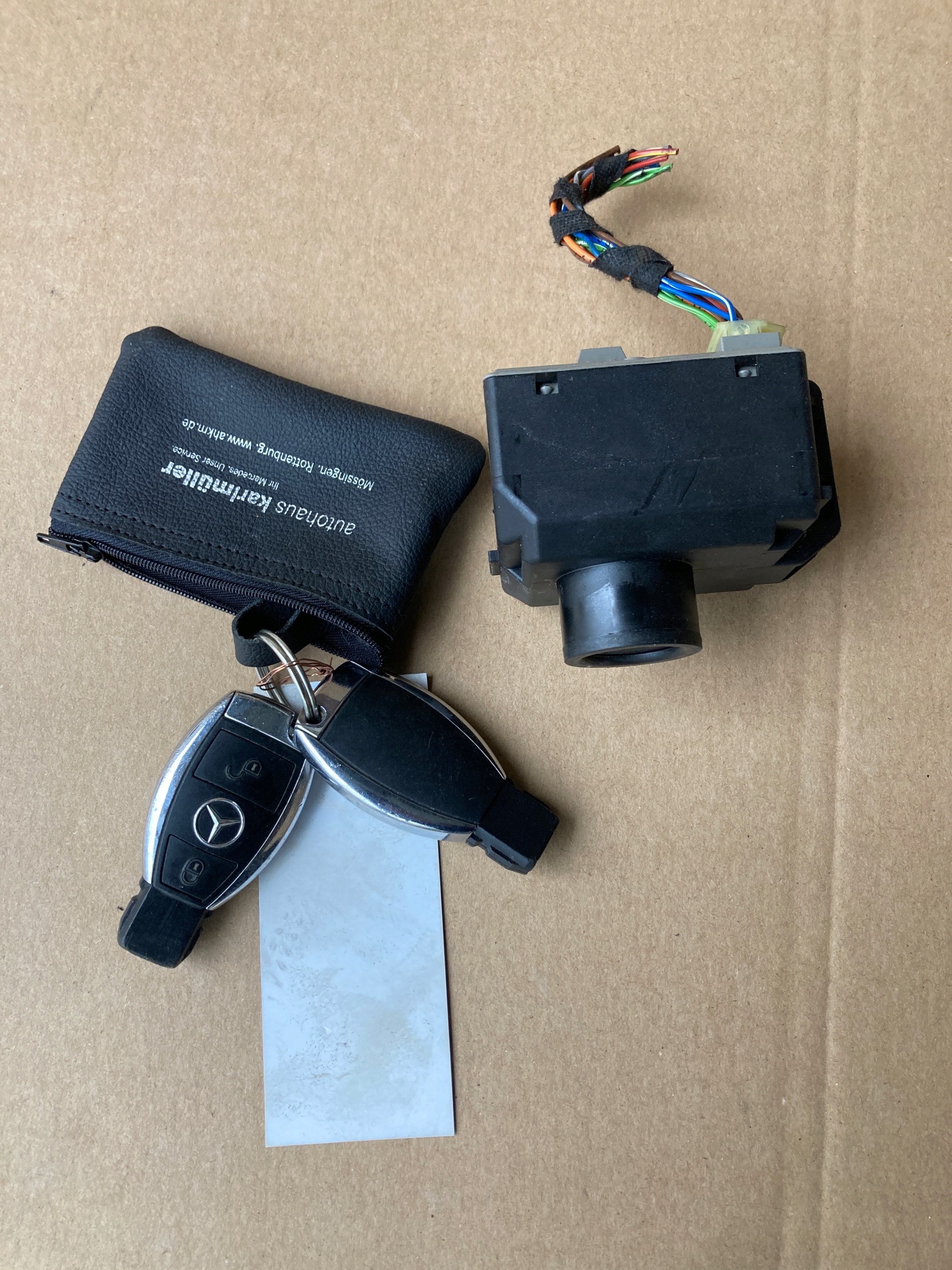 Ключ зажигания MERCEDES A W176 A2469058301