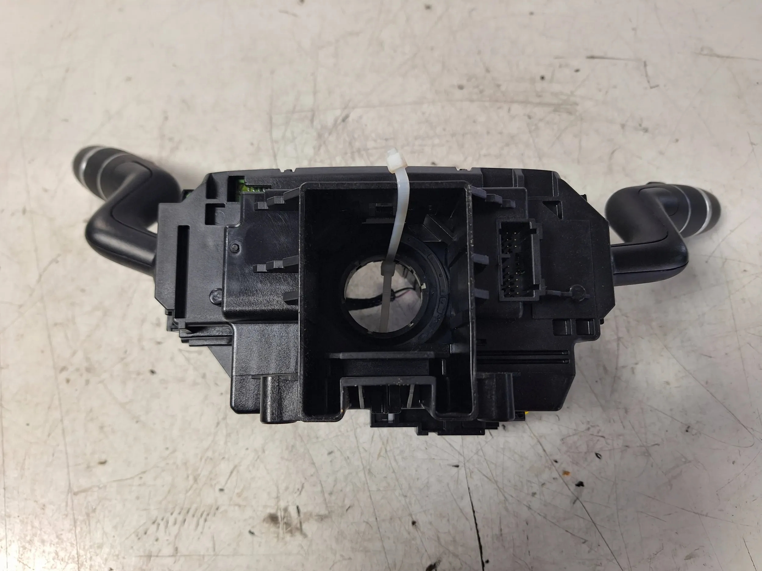 steering wheel levers and controls control ring Land Rover Discovery Sport L550 14