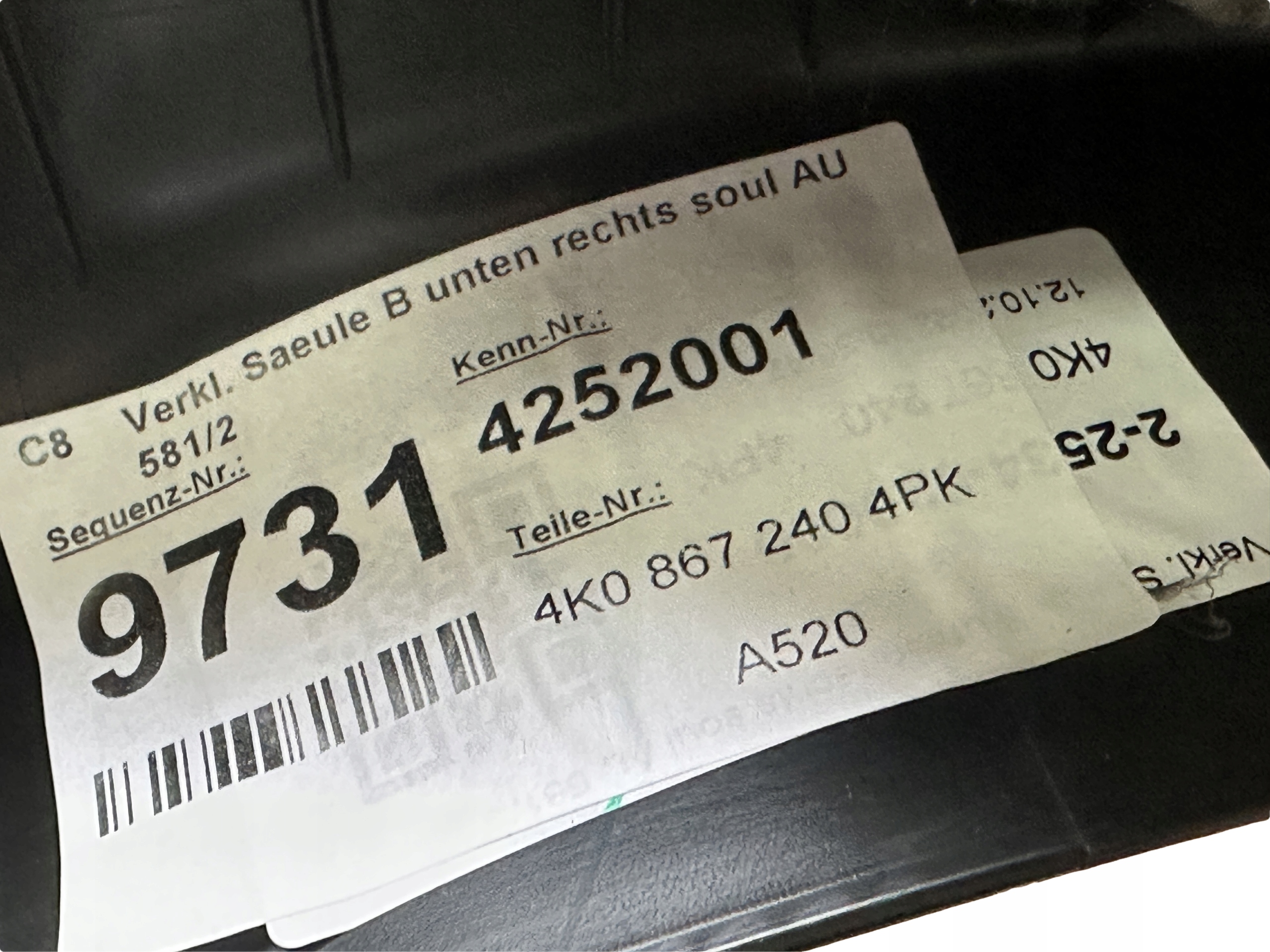 AUDI A6 4K C8 cover SLUPKA B right 4K0867240