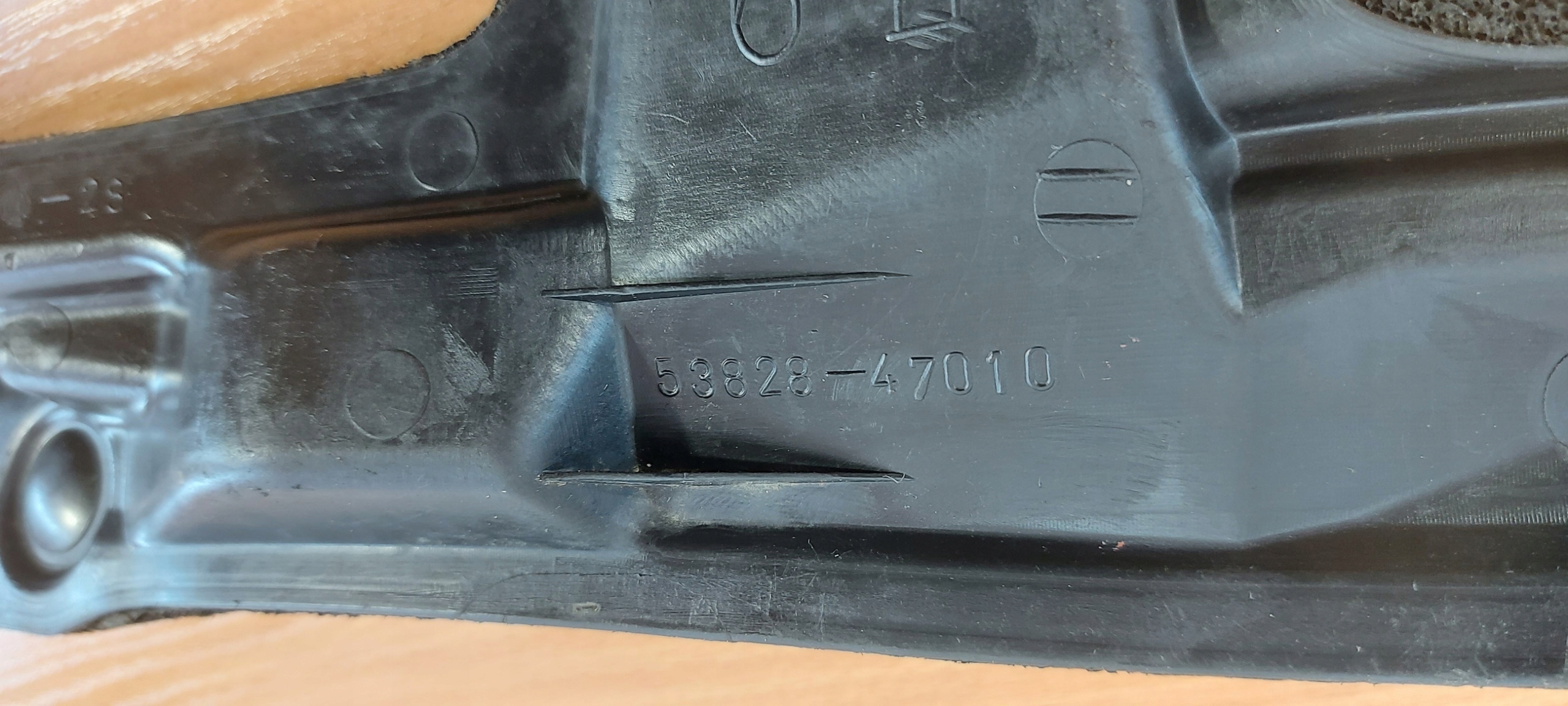 TOYOTA PRIUS 04-08R bal hangszigetelő sárvédöt ORG