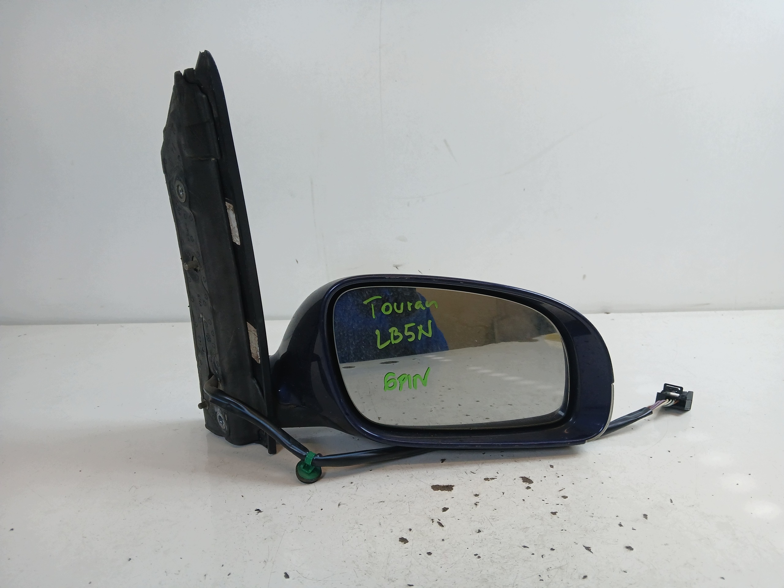 VW TOURAN and mirror right 6 PIN LB5N