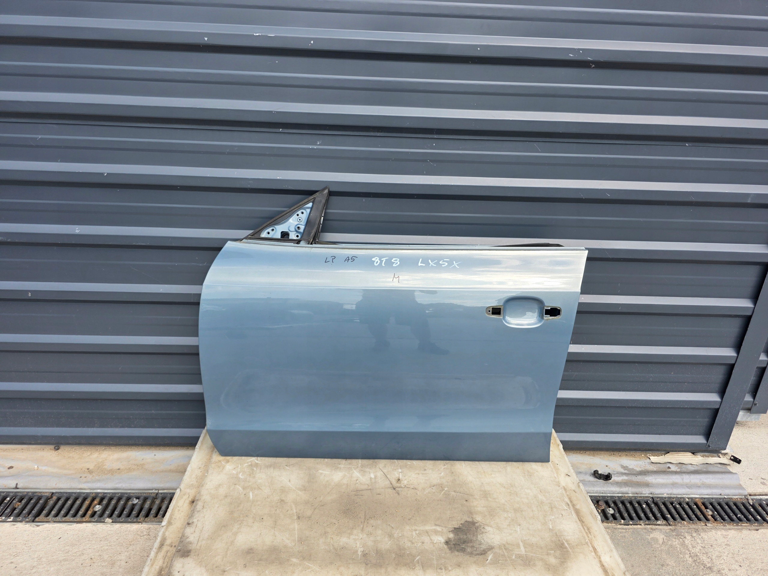 door left front AUDI A5 8T SPORTBACK 2008-2016 LX5X !!!