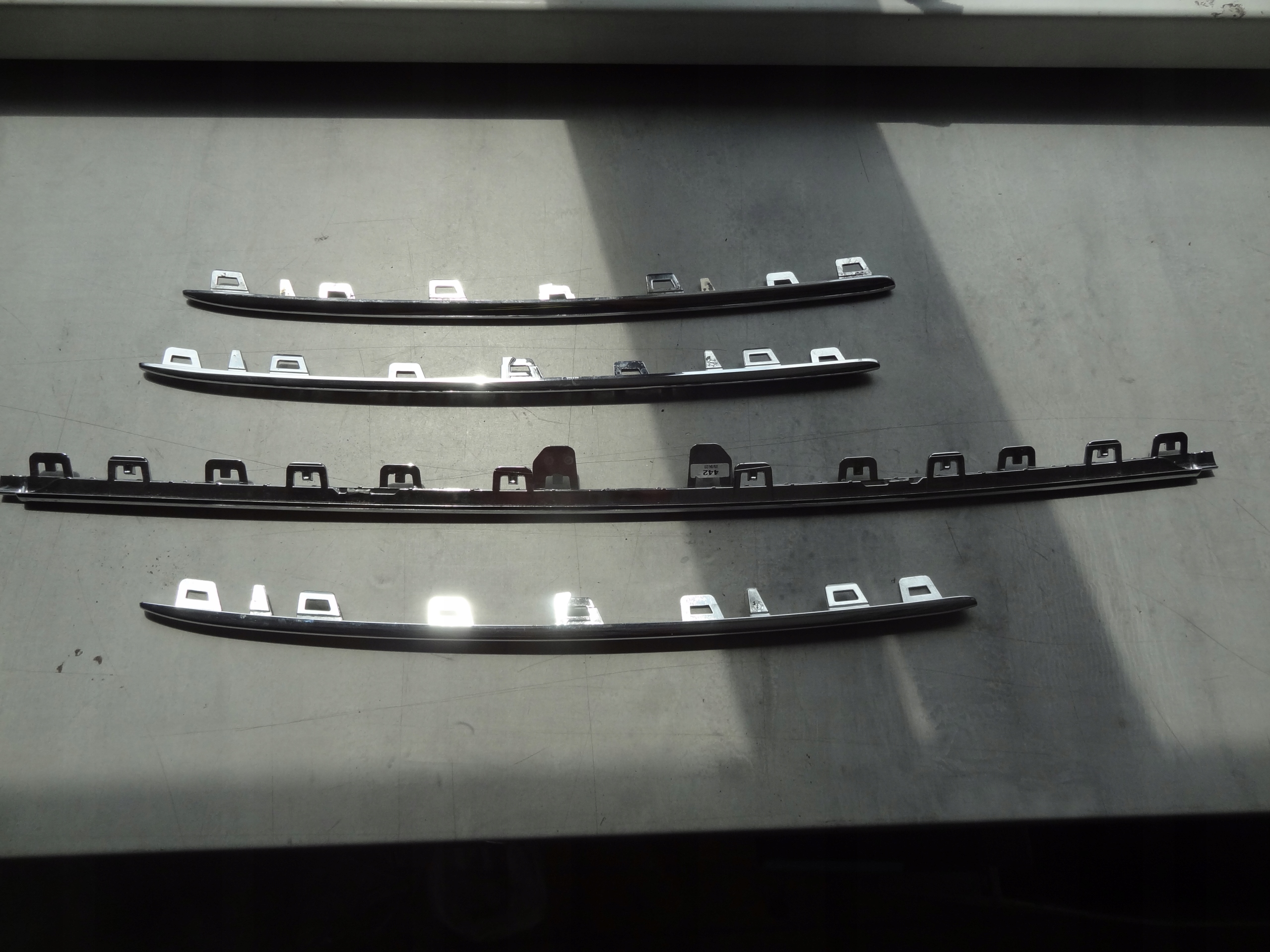 Mercedes-Benz EQB W243 Kühlergrill FRONTGRILL Kühlergitter A2438882000 - Thumbnail 1