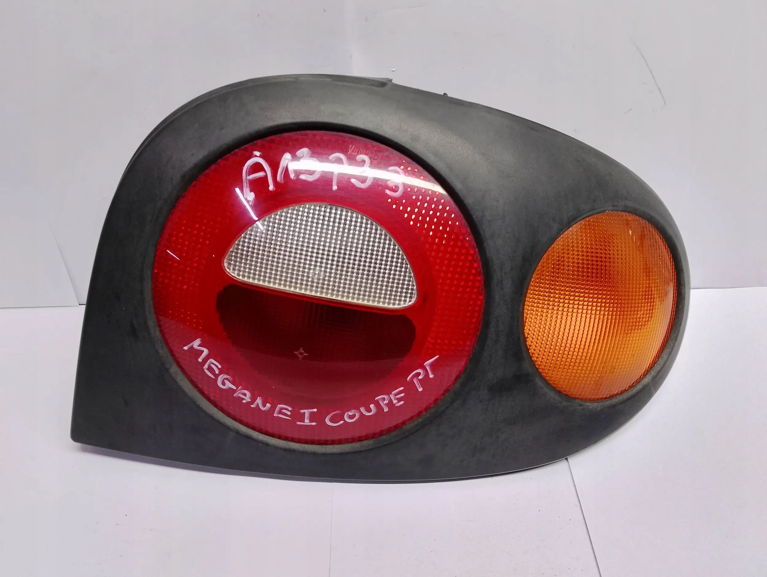 Renault Megane and 2001 lights rear. 2262