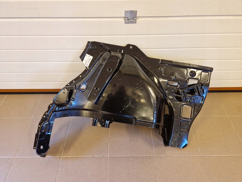 HYUNDAI I30 71662-G4200 NADKOLE WEWNĘTRZNE OE