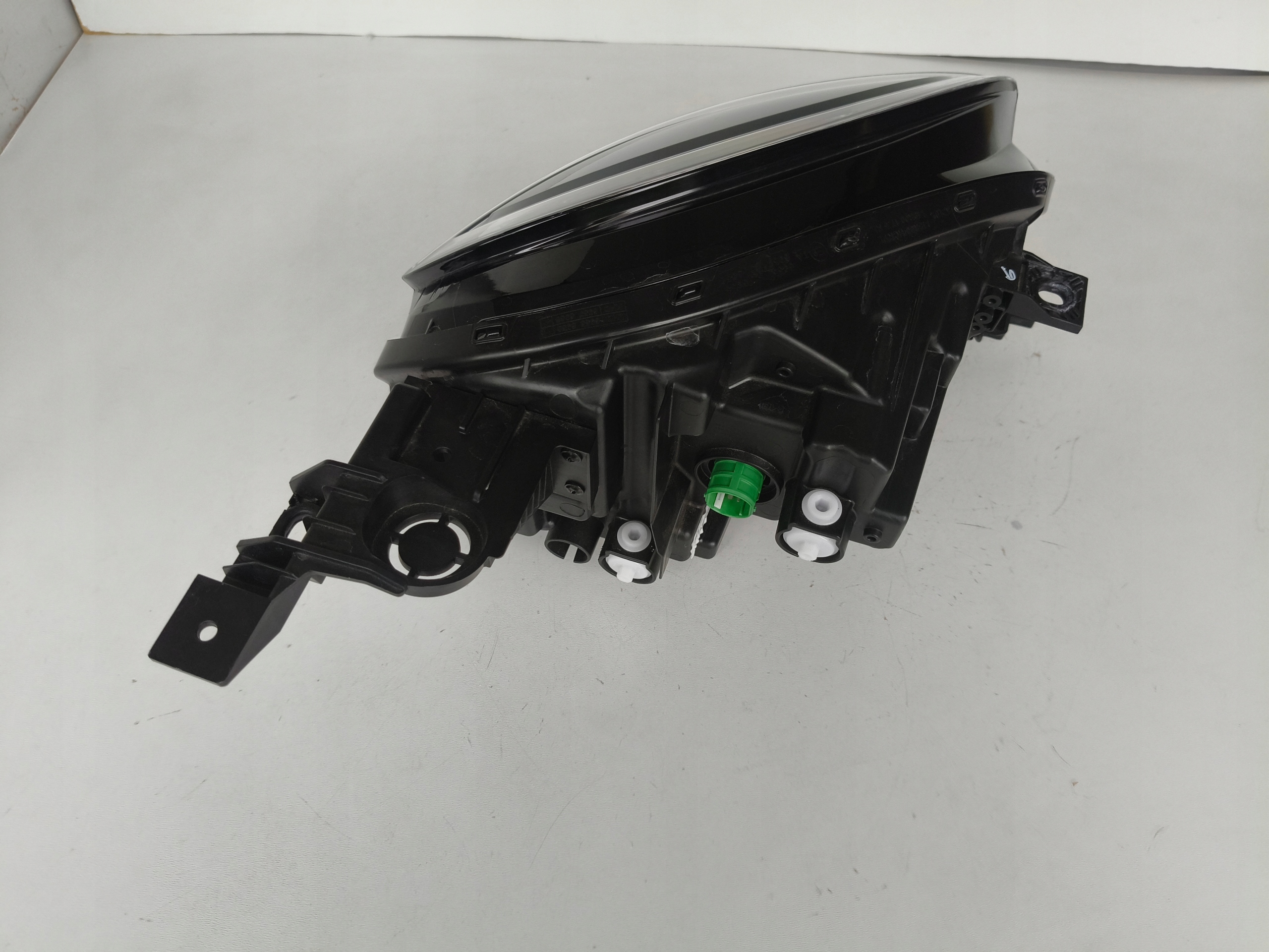 light left REFLEKTOR FIAT 600 23- FULL LED