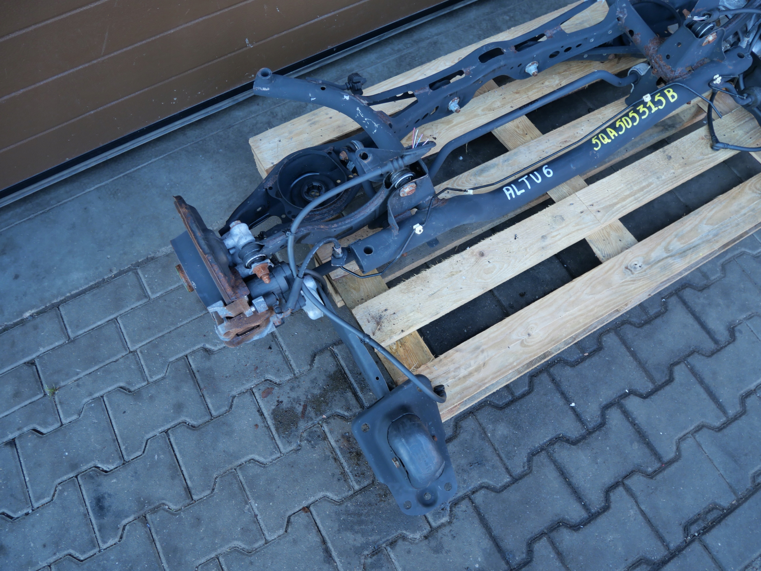 Achsträger träger heck VW 5QA505315B