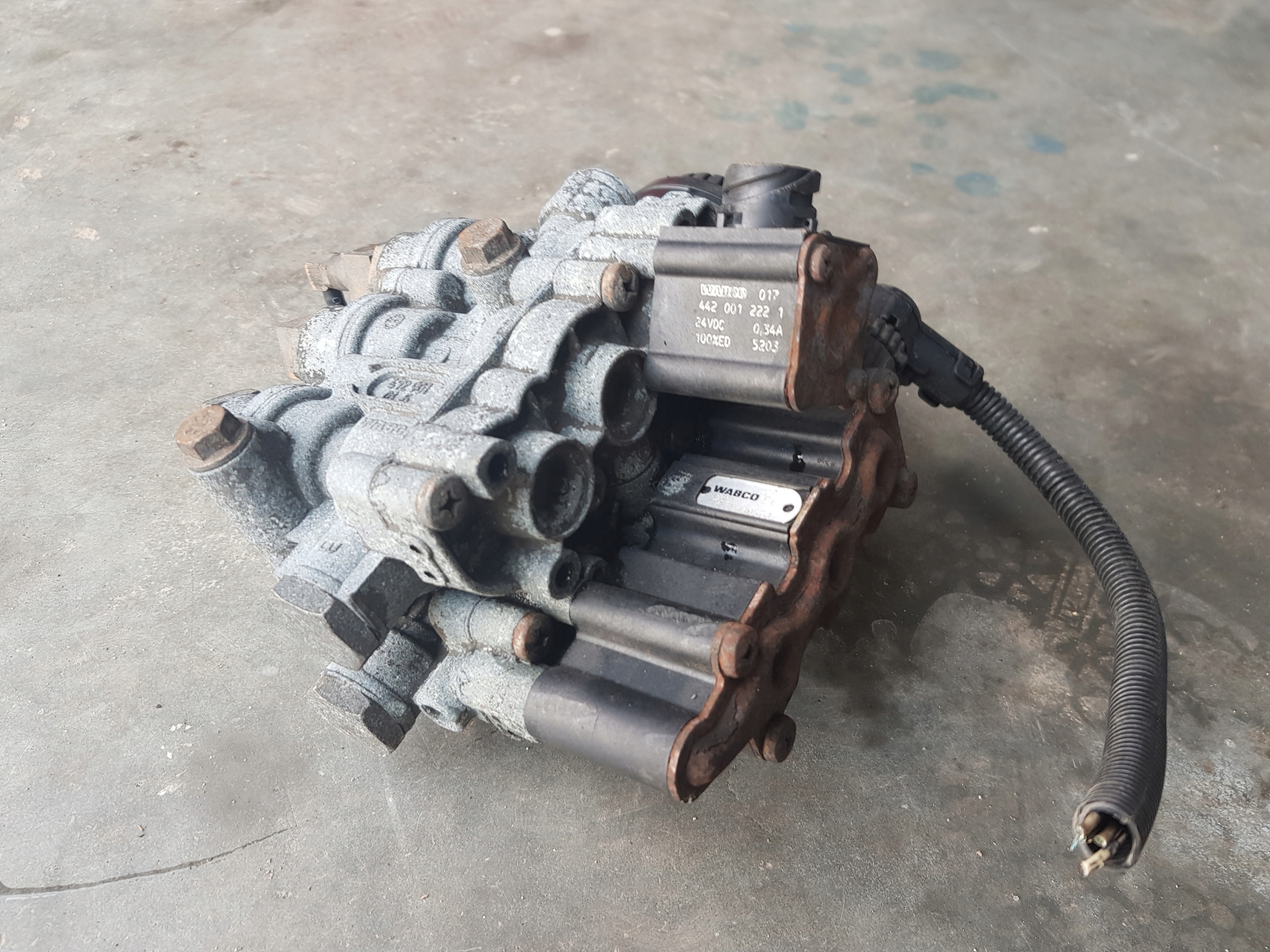 Wabco ZAWOR PODUSZEK ZAWIESZENIA ECAS MAN