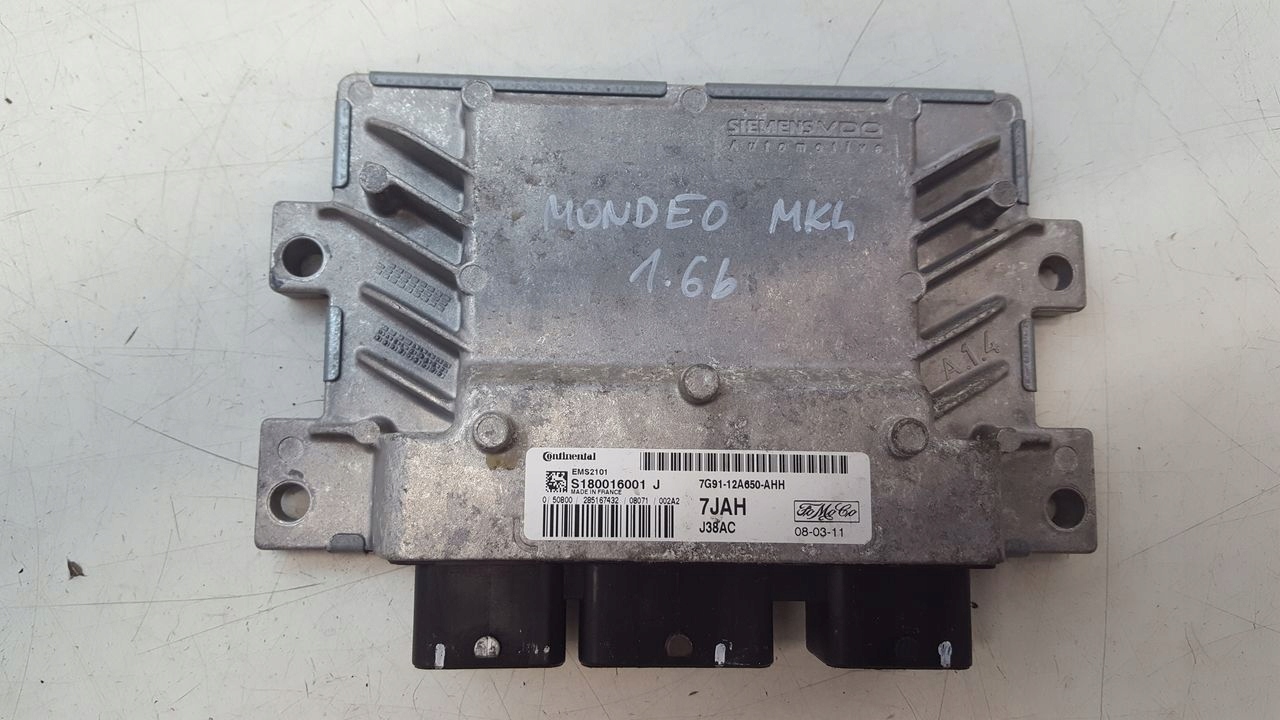 control unit computer of the engine Ford Mondeo MK4