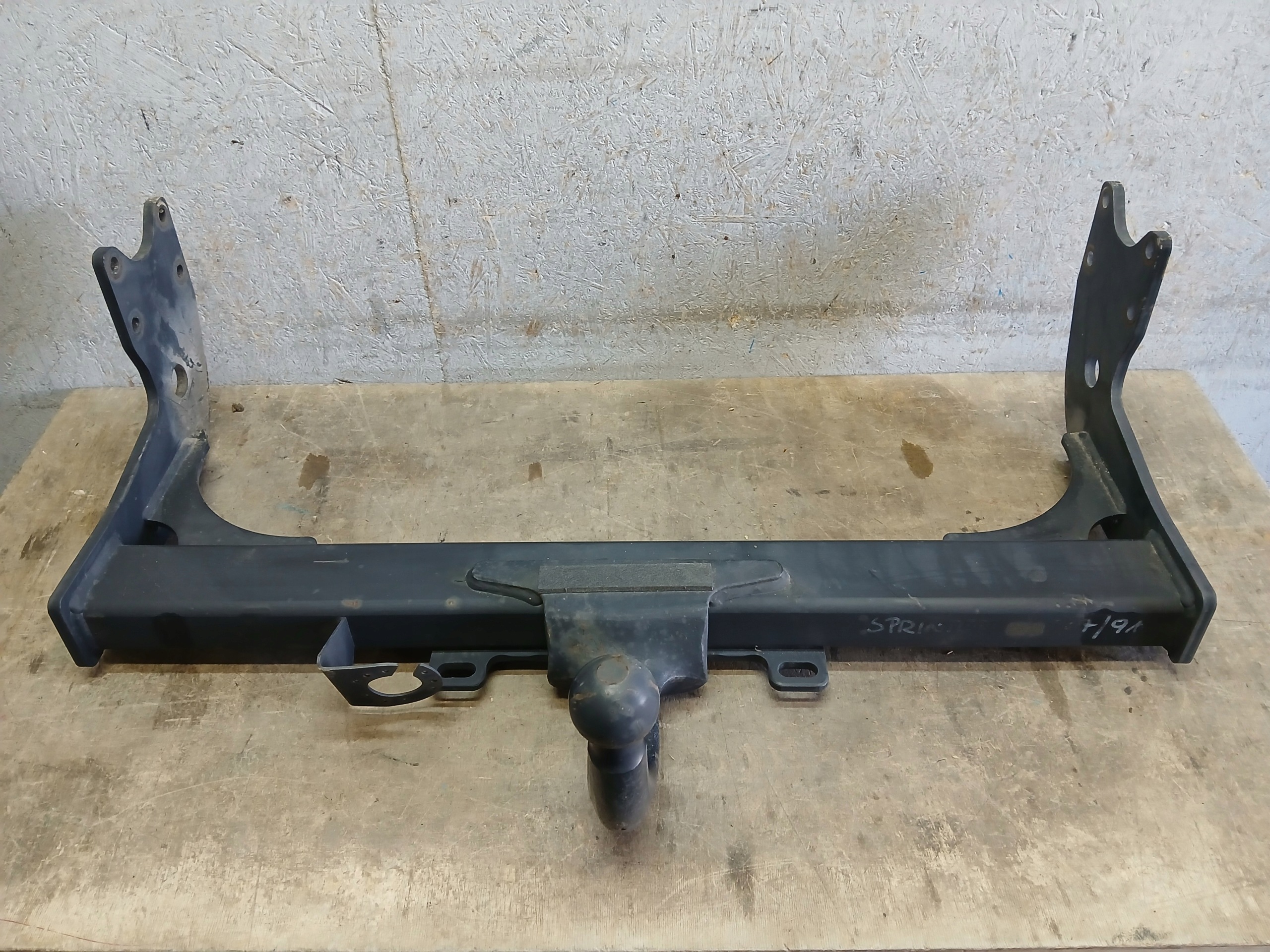 tow MERCEDES SPRINTER W910 W907 A9103100100
