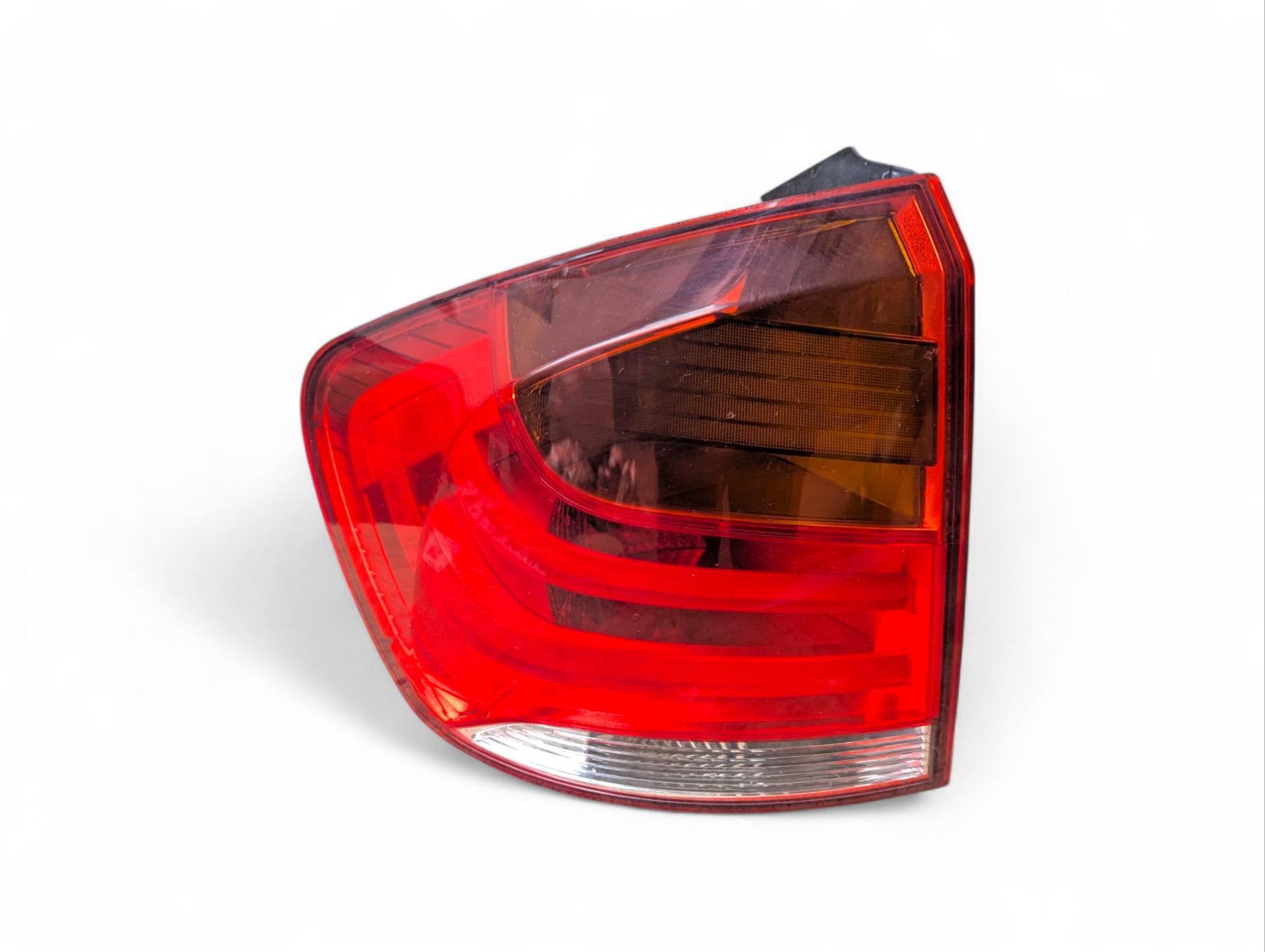 Lampa tylna lewa strona BMW X1 E84 2011 2992477 • Opinie - Allegro