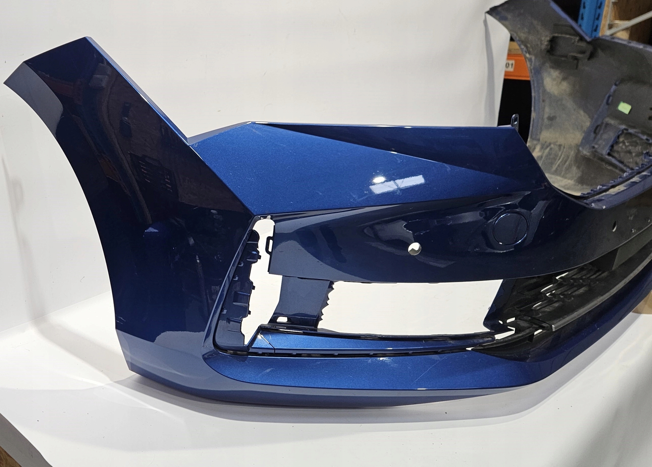front bumper SKODA SUPERB IV 23- PDC original 3P0807221
