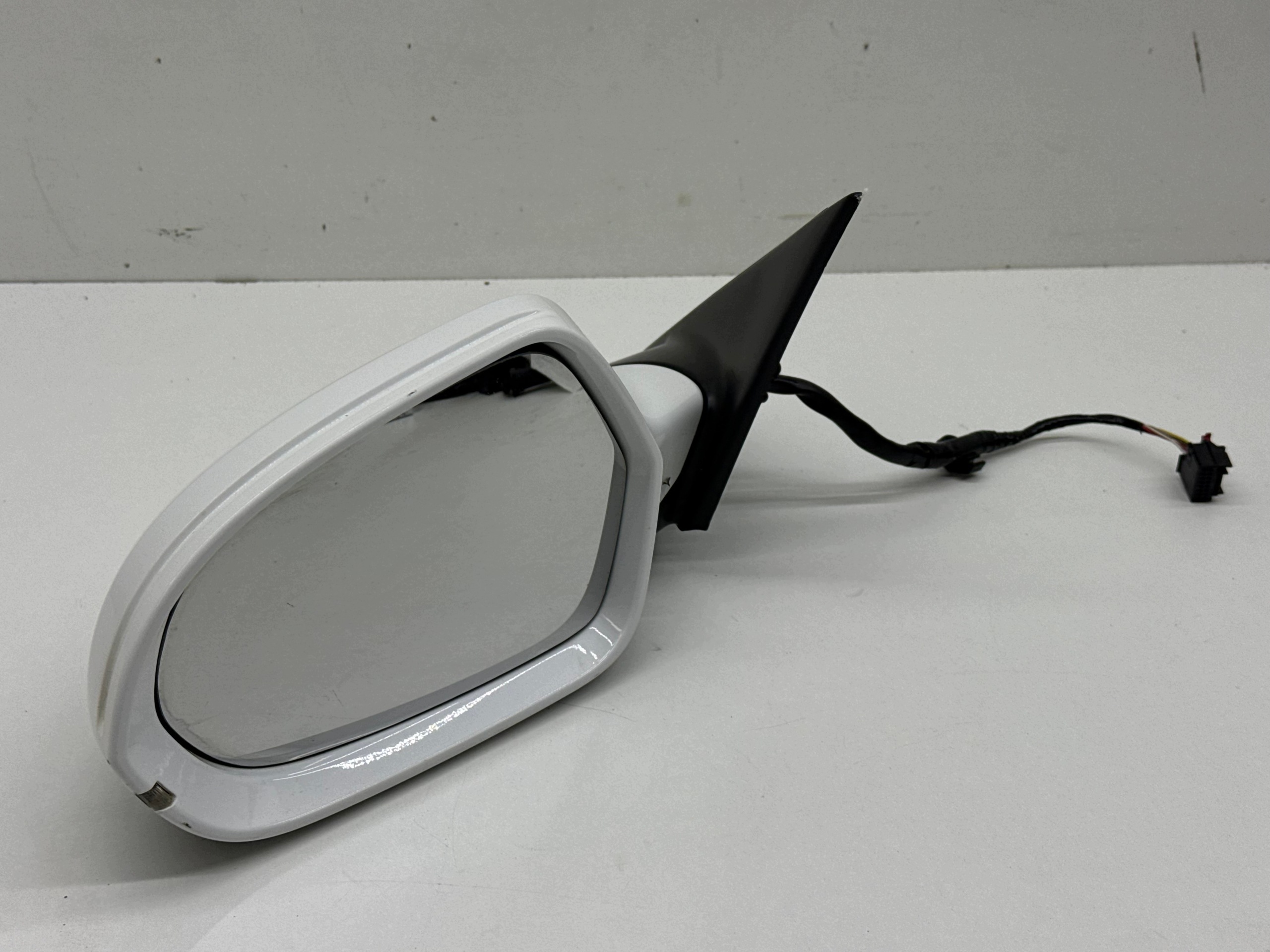 AUDI A6 C7 mirror zewetrzne left 6 PIN colour: LY9T BIALE