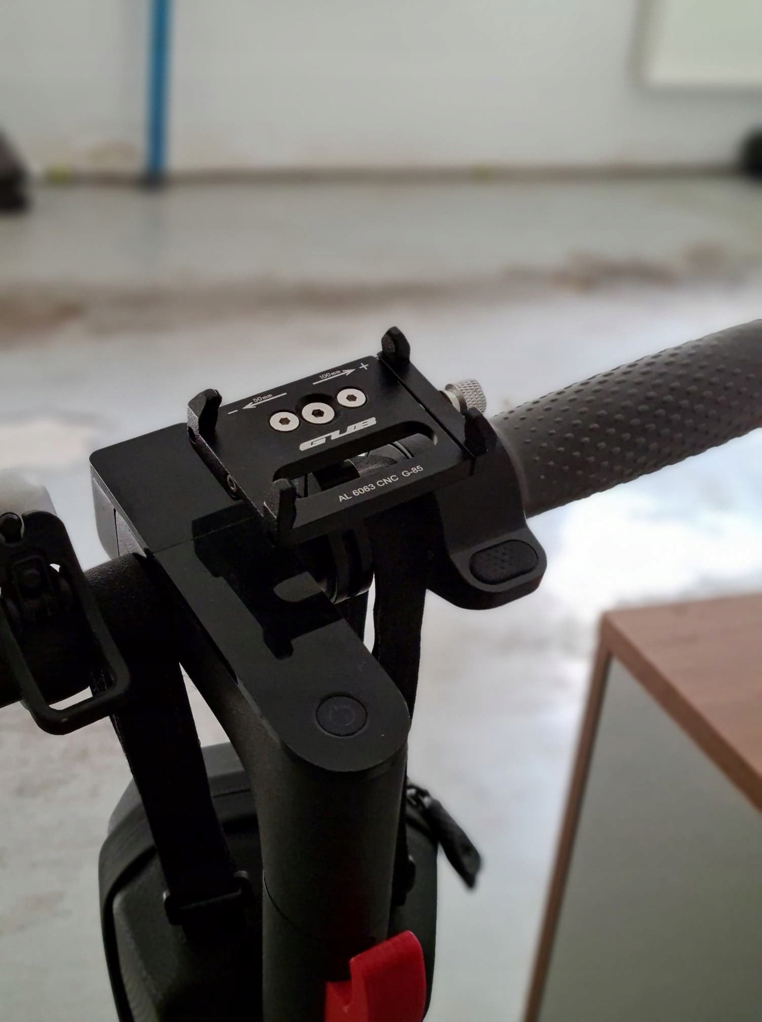 Metalowy uchwyt telefon GUB G85 Marka inna