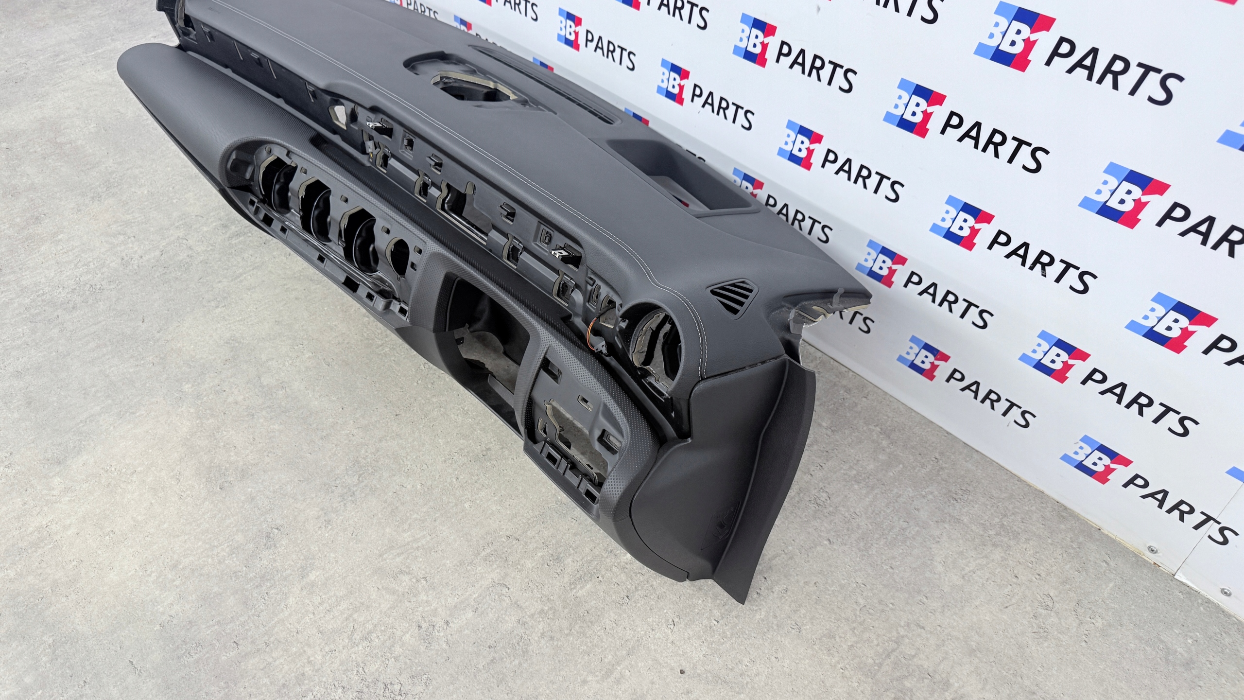 MERCEDES W177 A KLASA W118 CLA console dashboard instrument panel HEAD UP UK