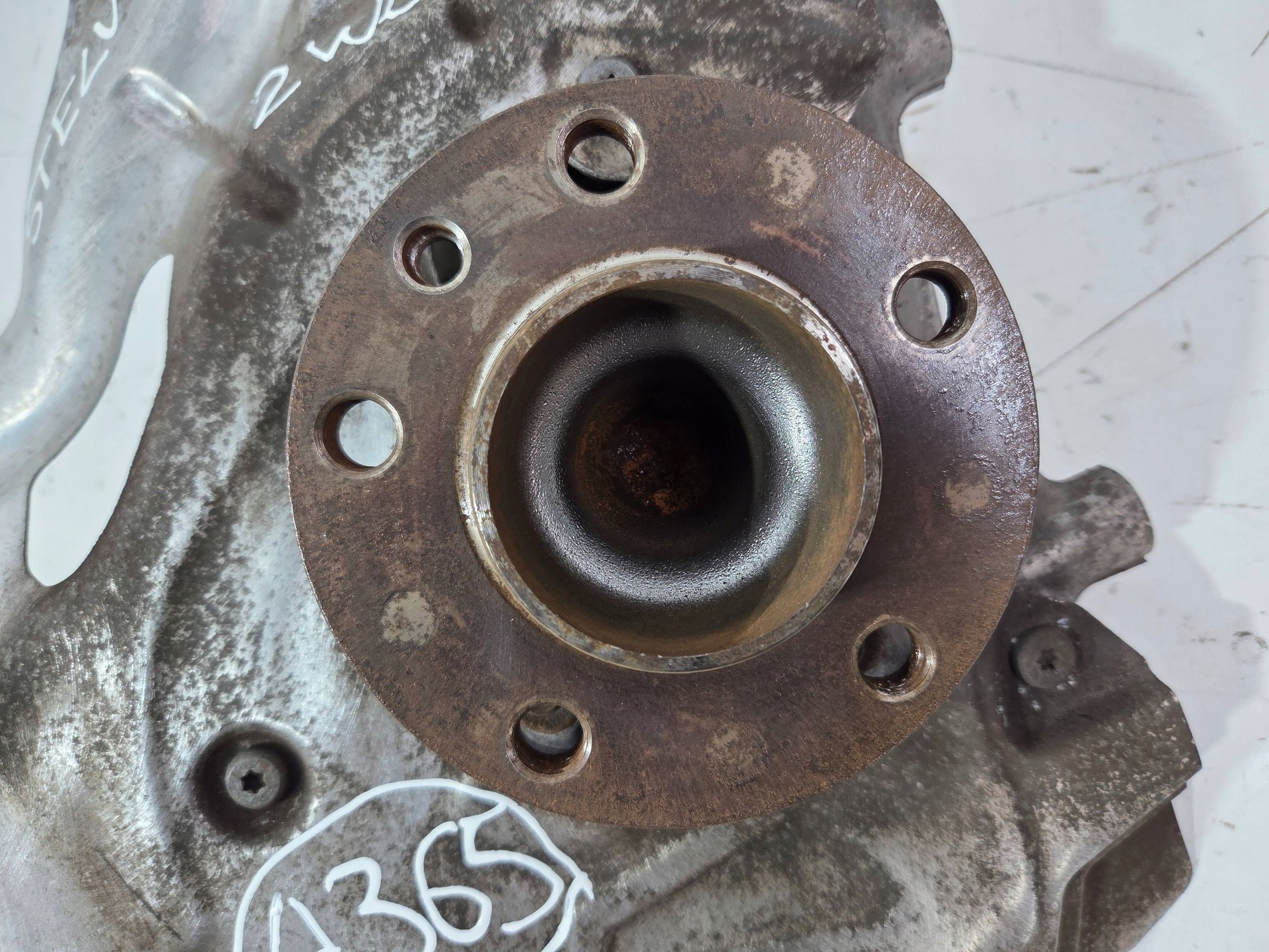 Alfa Romeo Stelvio 2WD swing front left 50541552 (A365)