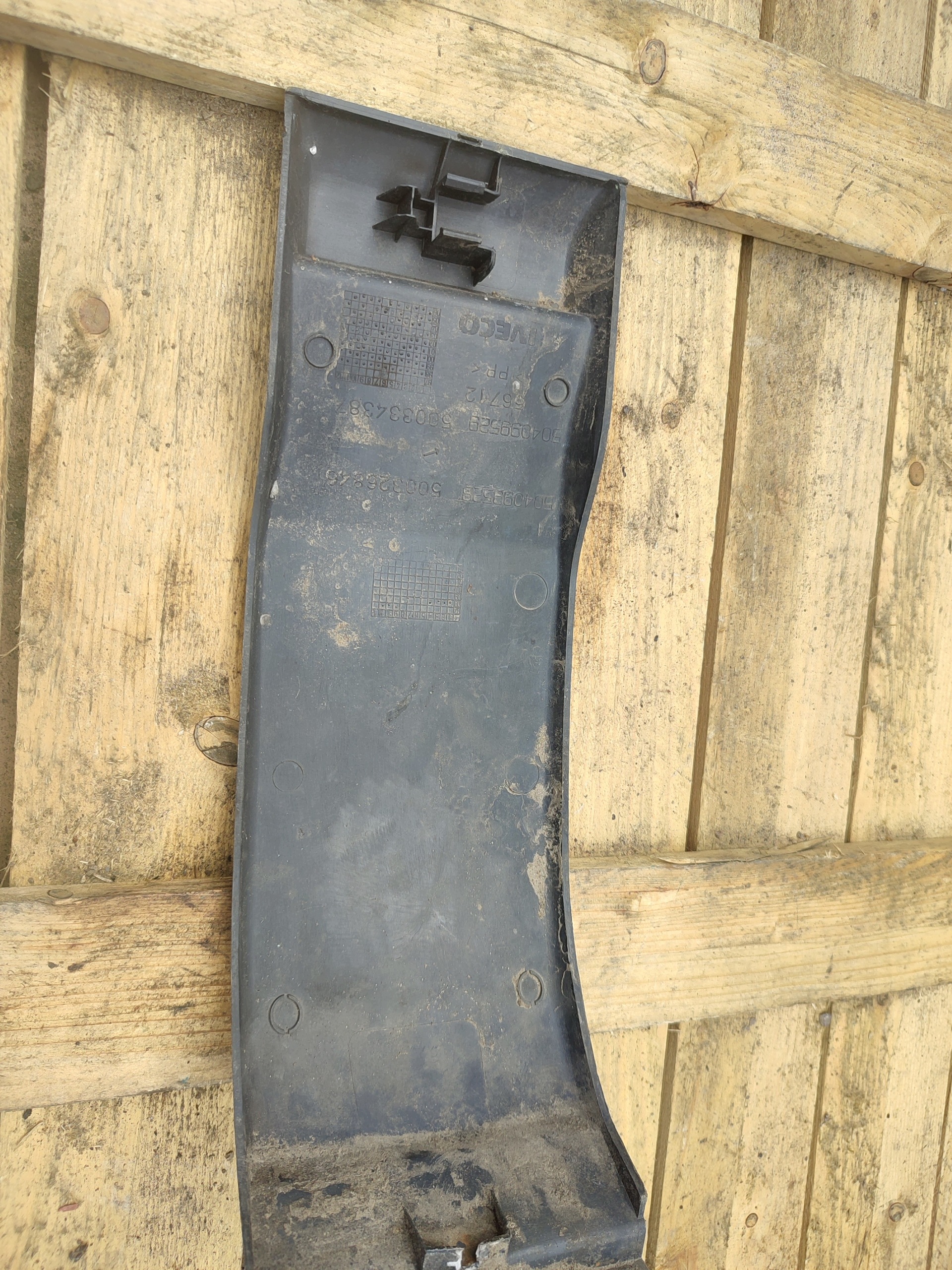IVECO DAILY lišta dveře PRZEDNICH 504099528