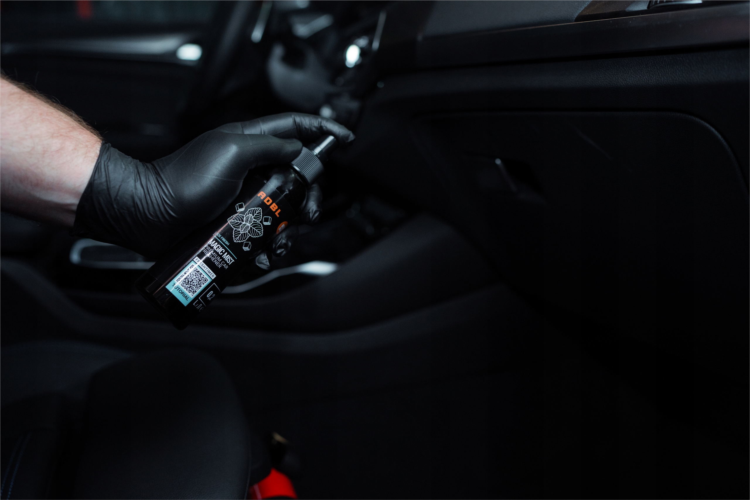 ADBL BLACK MIST 200ml ZAPACH MĘSKICH PERFUM DO SAMOCHODU AUTA + ZAWIESZKA Rodzaj atomizery