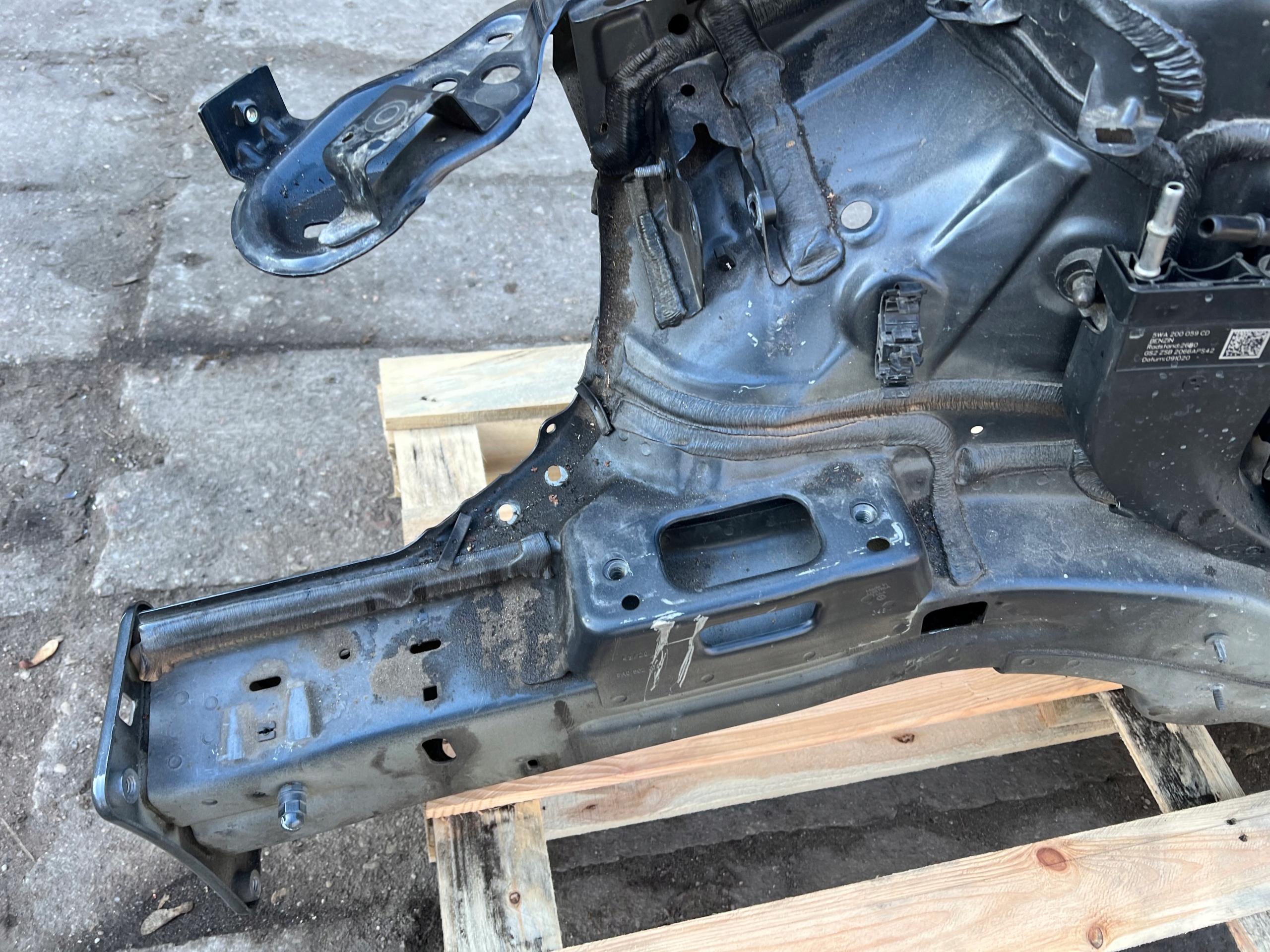 front body quarter right SEAT LEON IV 4 20- LAKIER: LS7H