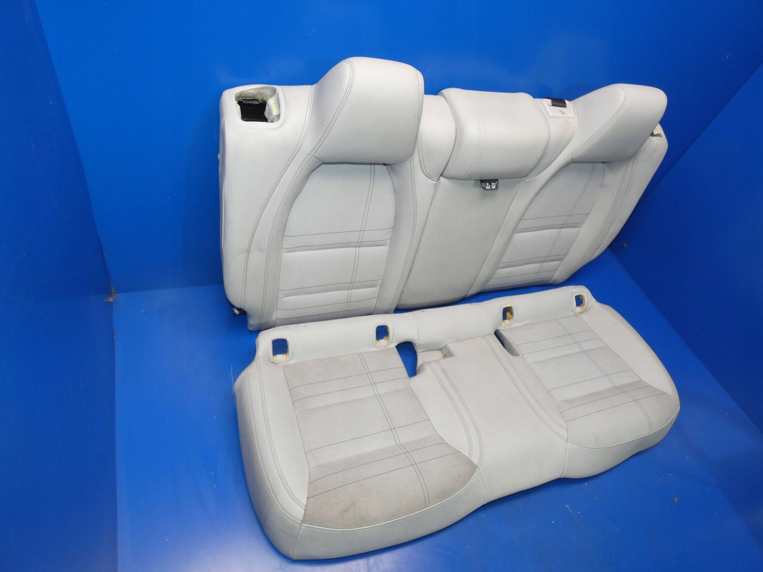 MERCEDES CLA W117 Sitz heck hinten