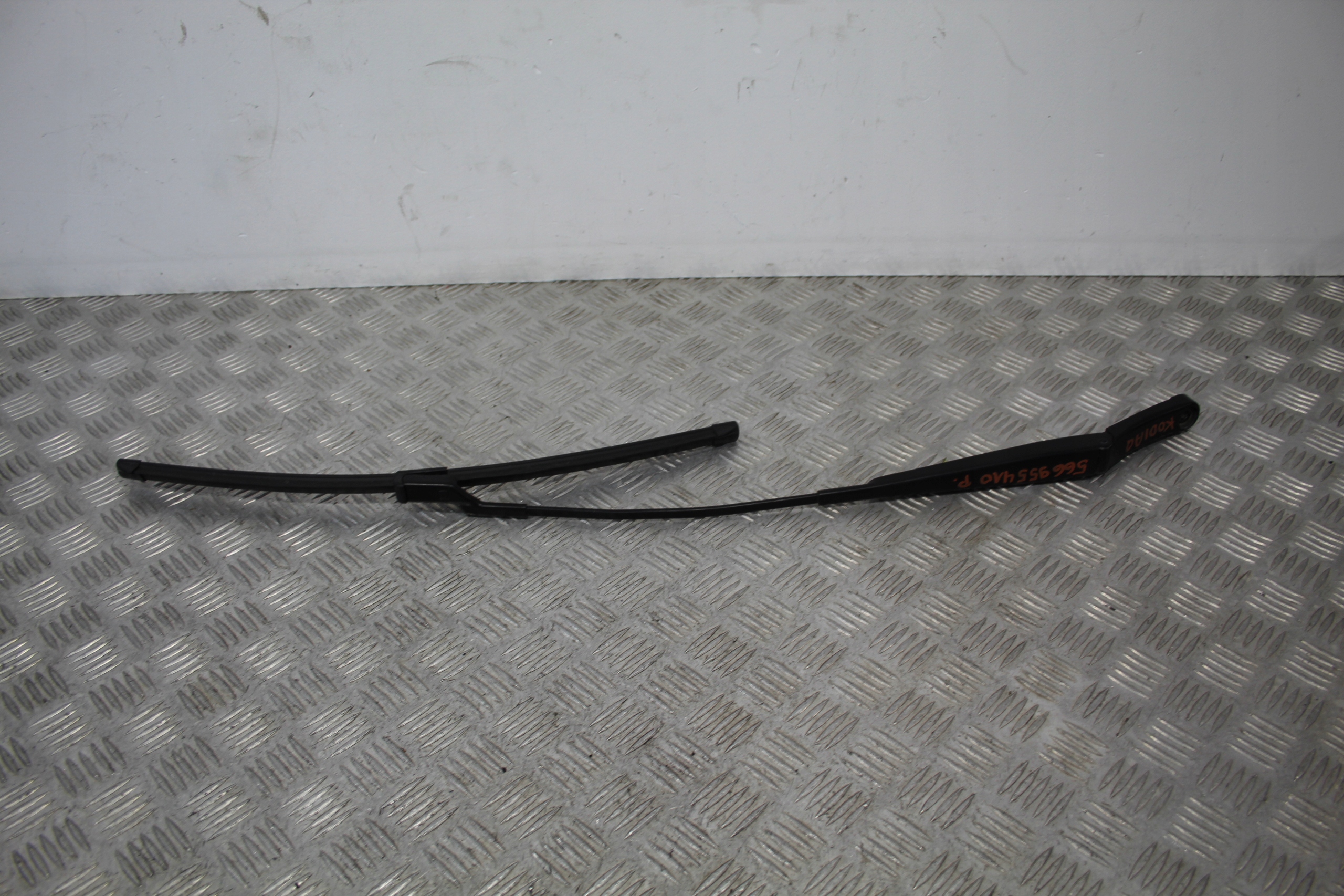 wiper arm right SKODA KODIAQ 566955410