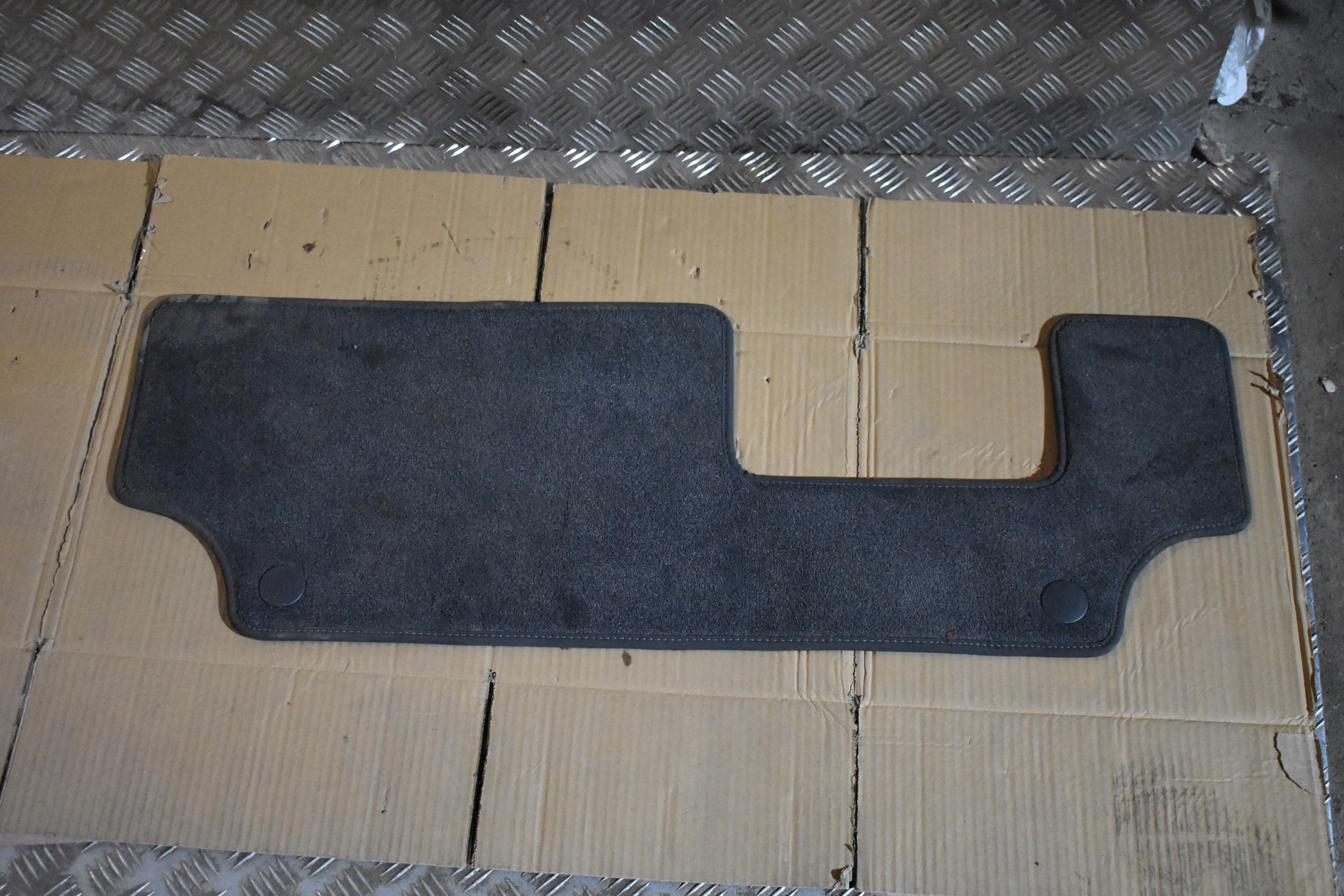 mat WELUROWY MAGMA GRAU MERCEDES W167 1