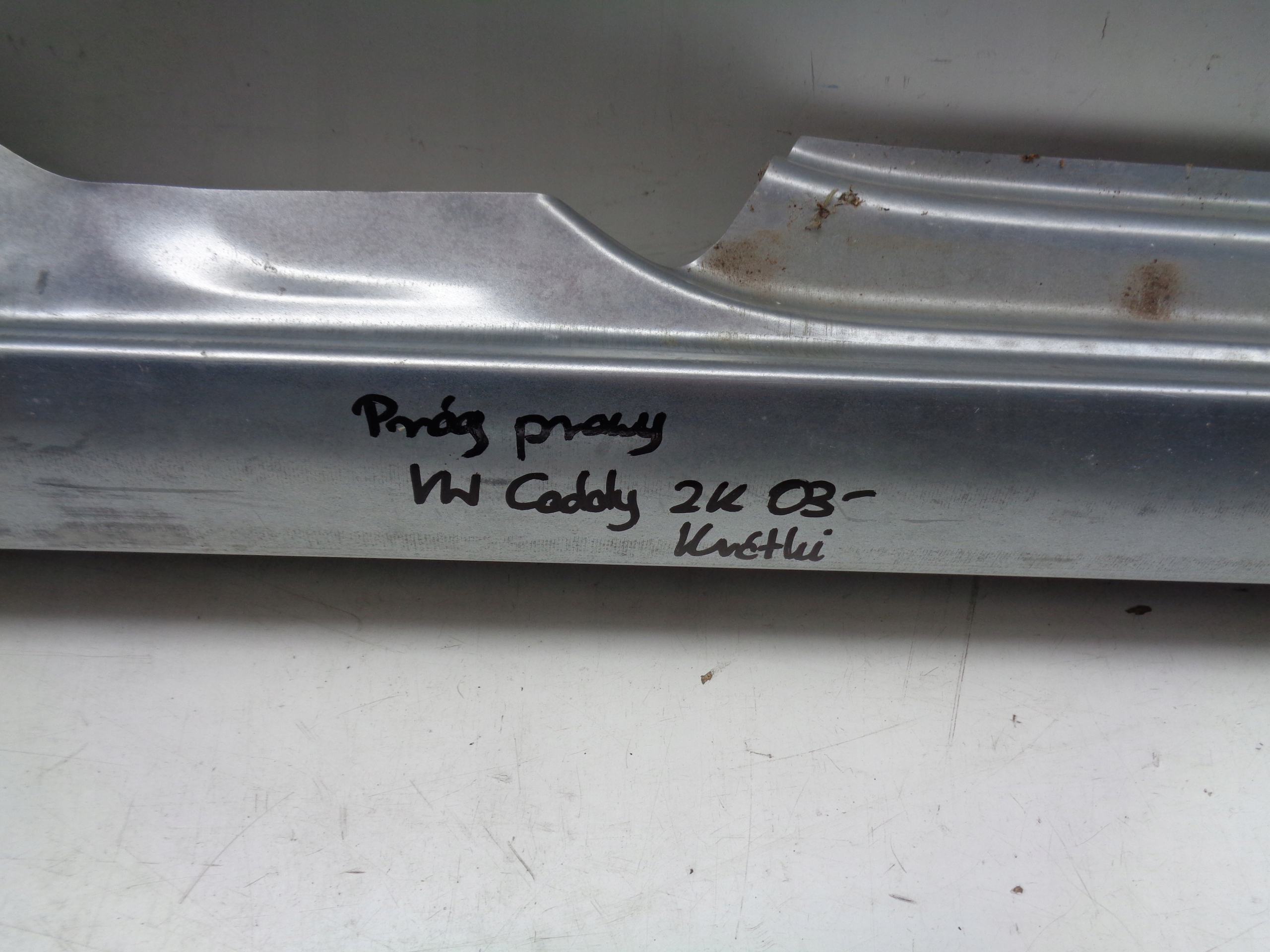 threshold right VW CADDY 2K 2K0 03- KROTKI