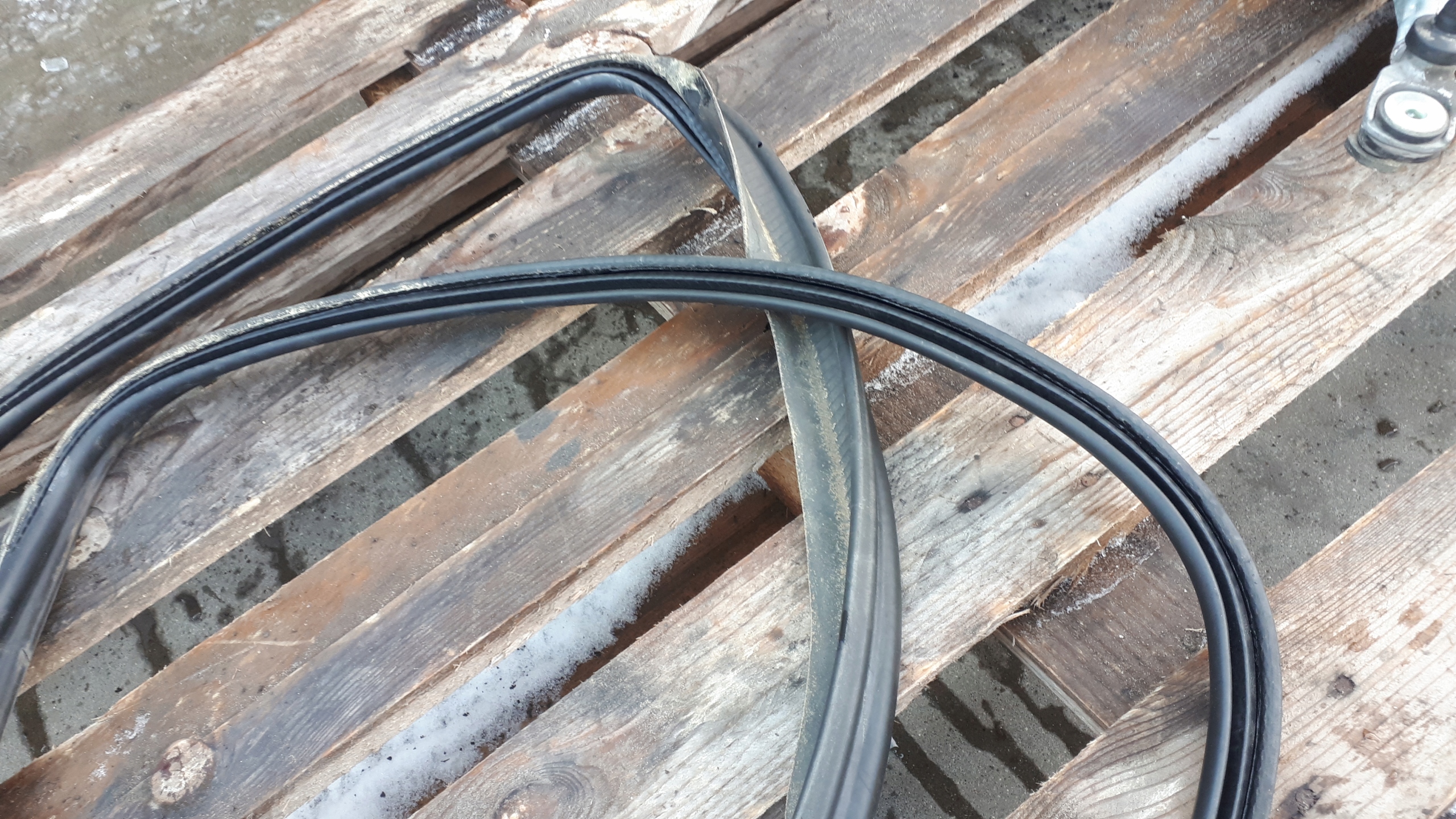 A6 C7 4G gasket bonnet boot rear part sedan