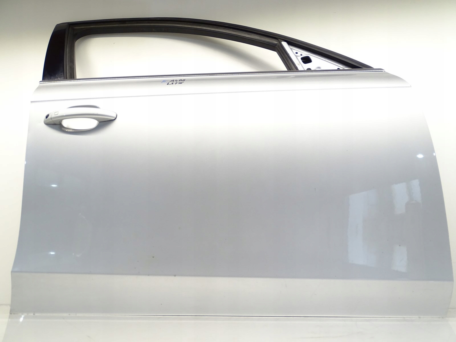 ДВЕРИ ПРАВЕ ПЕРЕД СПЕРЕДИ AUDI A4 B8 Lx7w