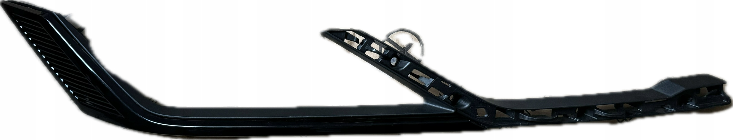 НАКЛАДКА В LAMPE ПРАВА VW TOUAREG 3