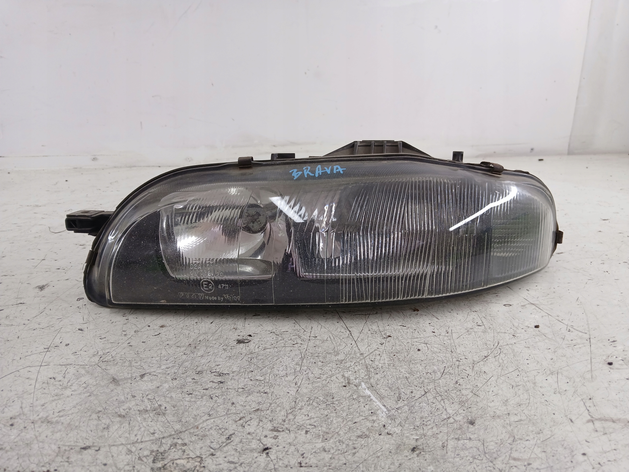 FIAT BRAVA light left front