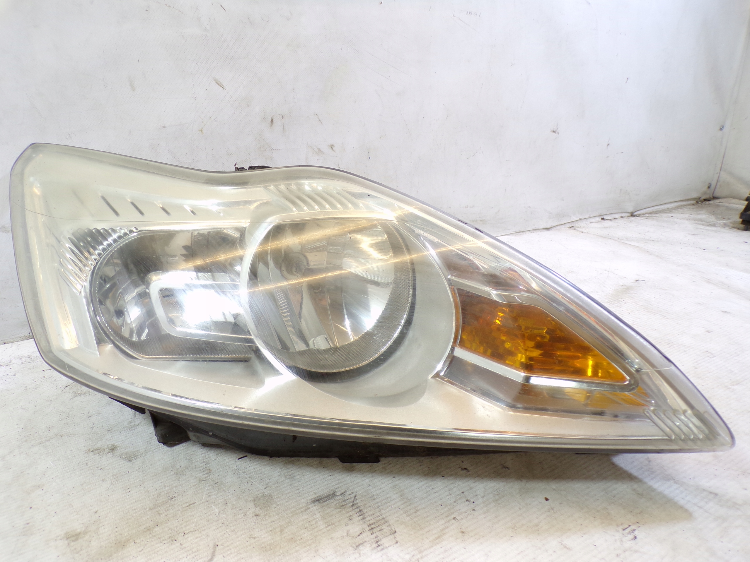 light front front right FORD FOCUS 2 II LIFT (4)