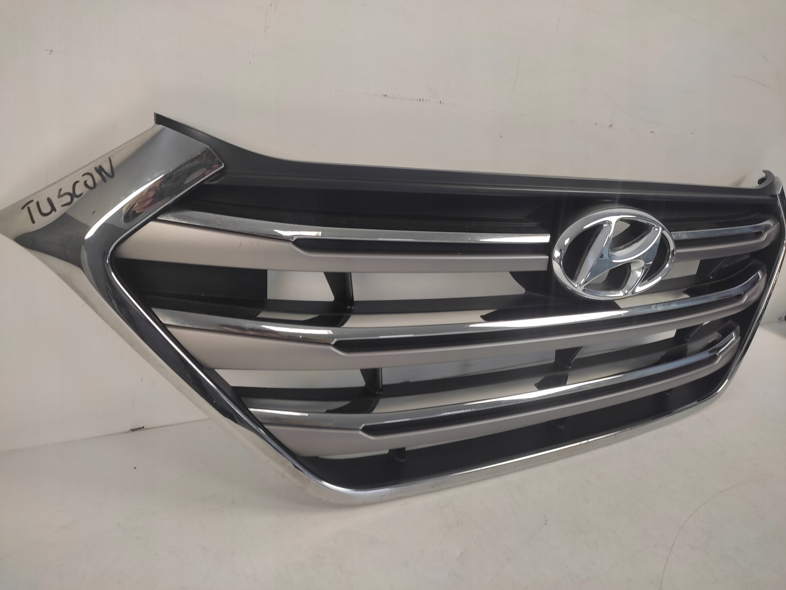 HYUNDAI TUCSON III GRILL ATRAPA CHŁODNICY PRZÓD 2015- 86351-D7100 Producent części Hyundai OE
