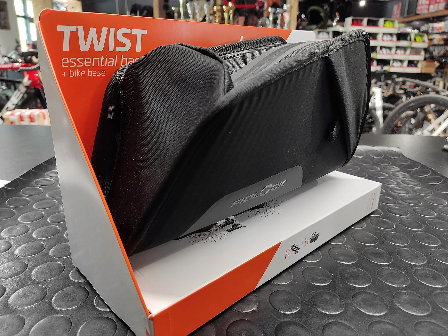 Torba FIDLOCK Essential na ramę L czarna Kod producenta 09662(BLK)