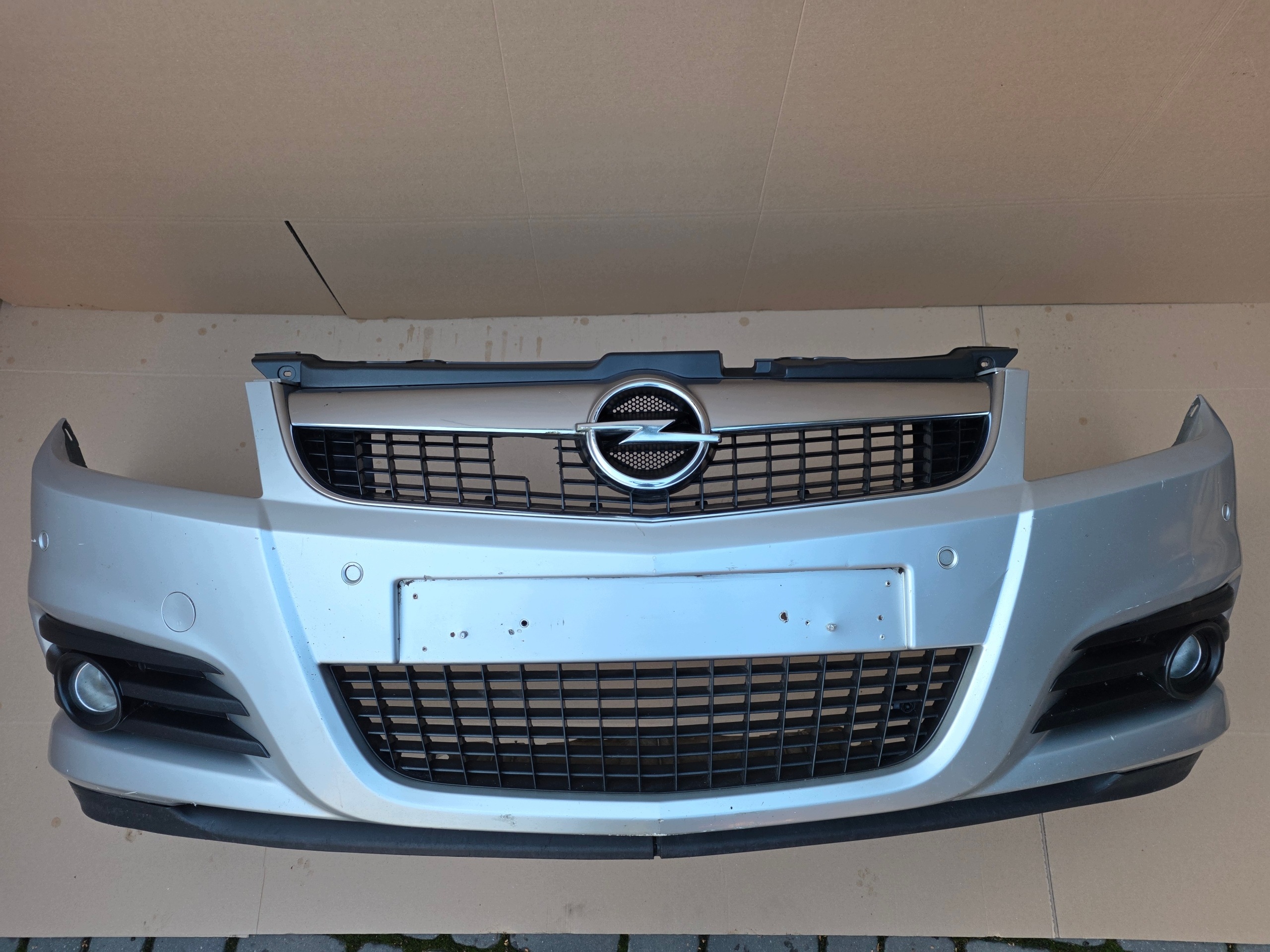 OPEL VECTRA C SIGNUM LIFT front bumper front grille 4 pdc sensors