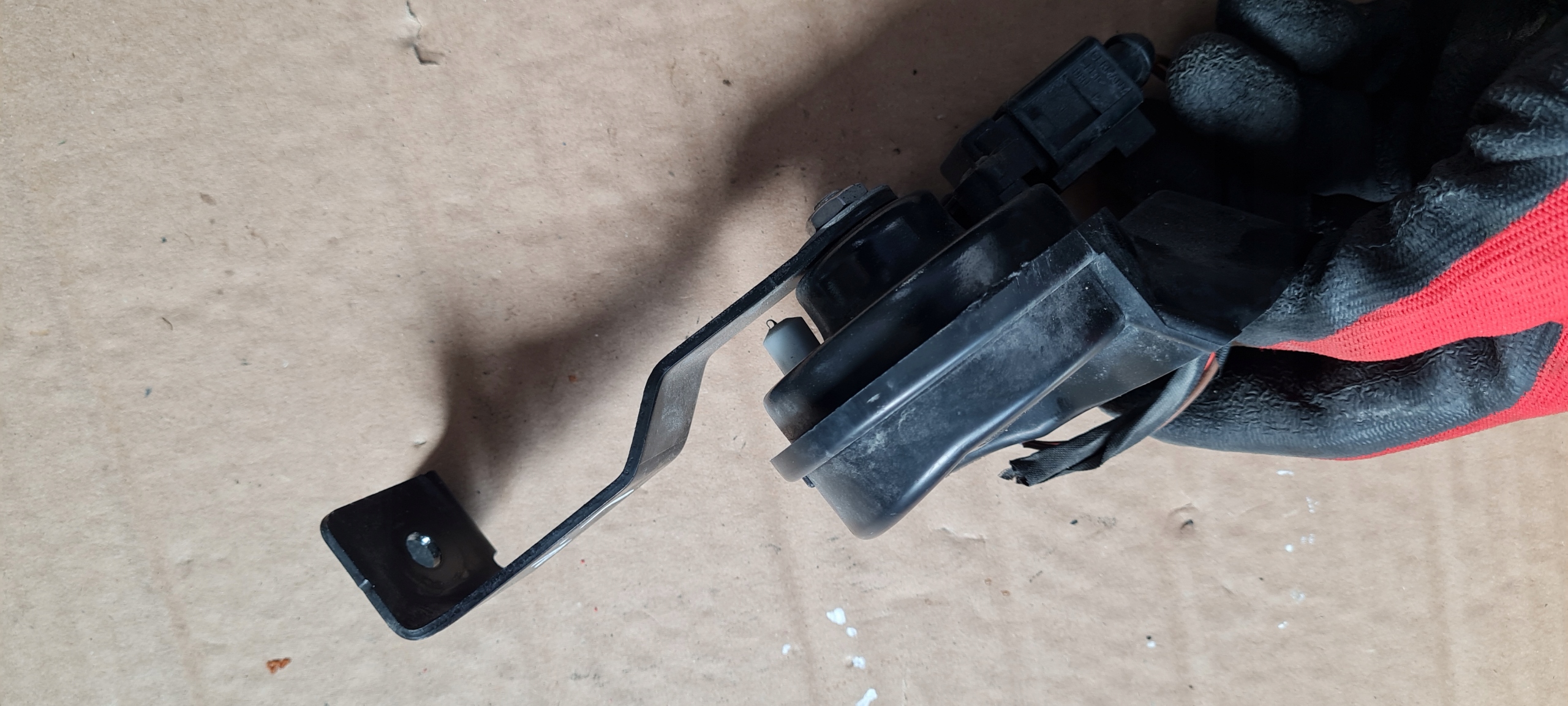 S6 C7 A6 4G KLAKSON SYGNAL left front 4H0951223 A7 4G S7