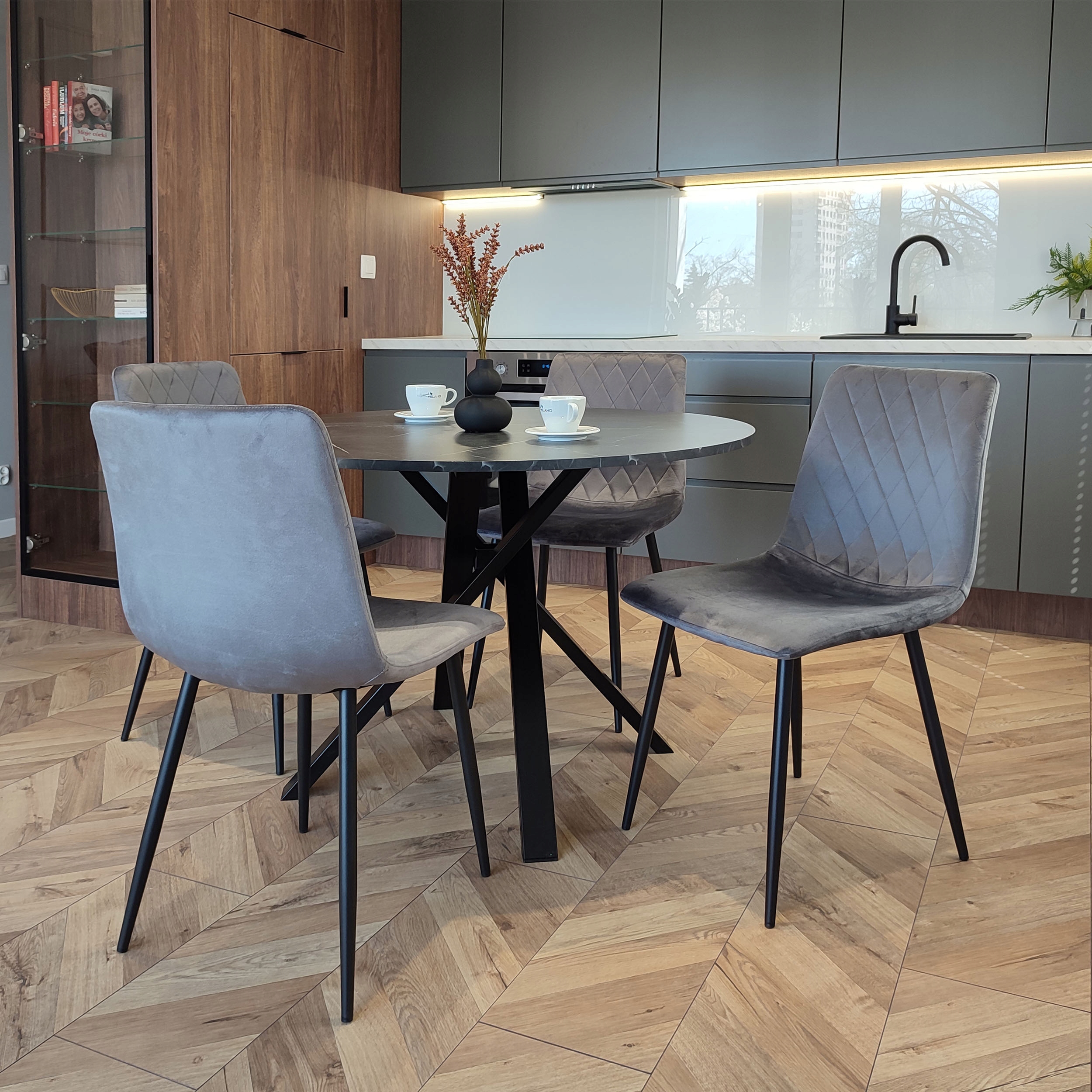 KRZESŁO TAPICEROWANE WELUROWE LOFTOWE NOWOCZESNE DO SALONU KUCHNI JADALNI EAN (GTIN) 5902340325926