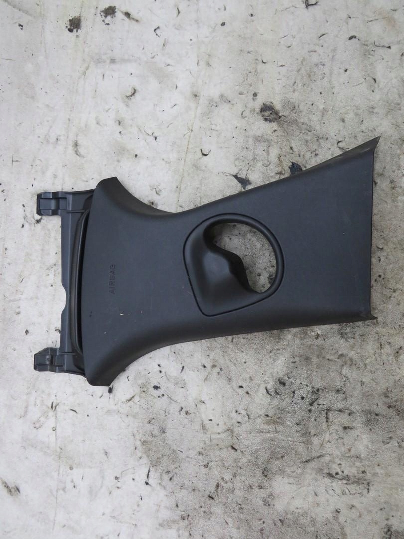 КРИШКА СТІЙКИ ЛІВА JAGUAR XE HX73-24397-AB