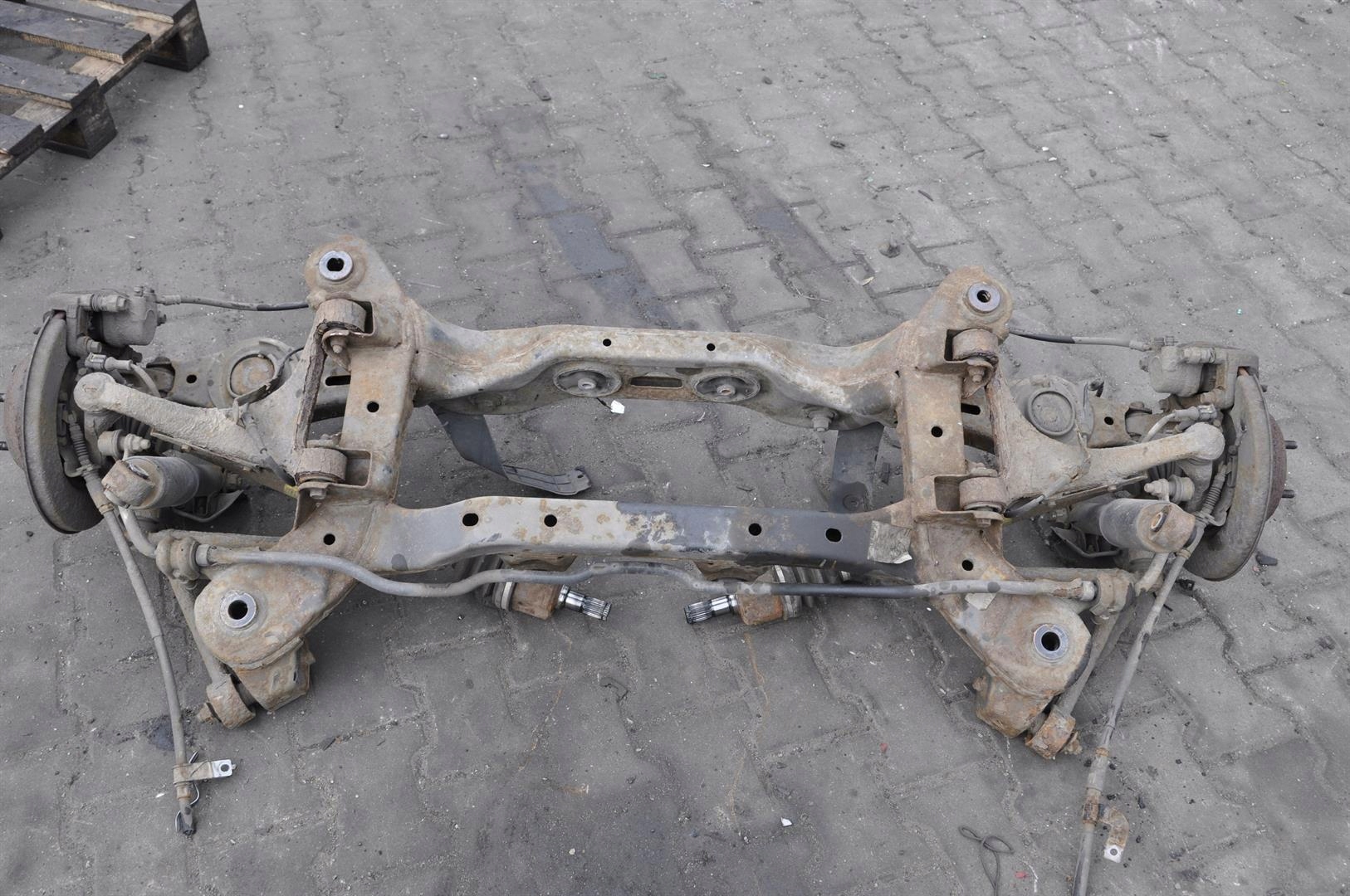 KIA SORENTO II 2.2 CRDi ZAWIESZENIE BELKA TYŁ 09-