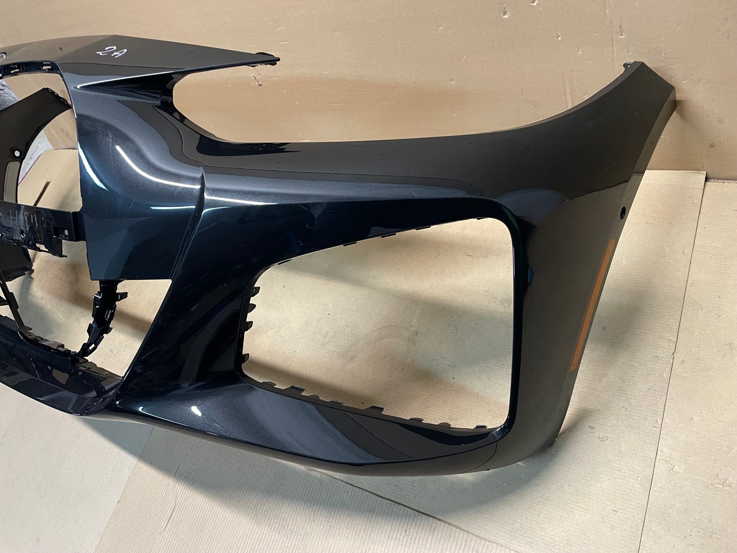bumper front PDC m-packet KPL BMW i4 G26 BEV colour 475 USA